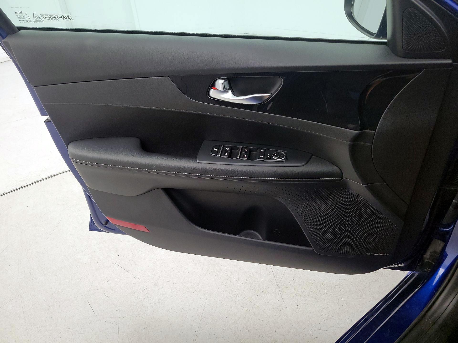 Thumbnail: 2021 Kia Forte - 12