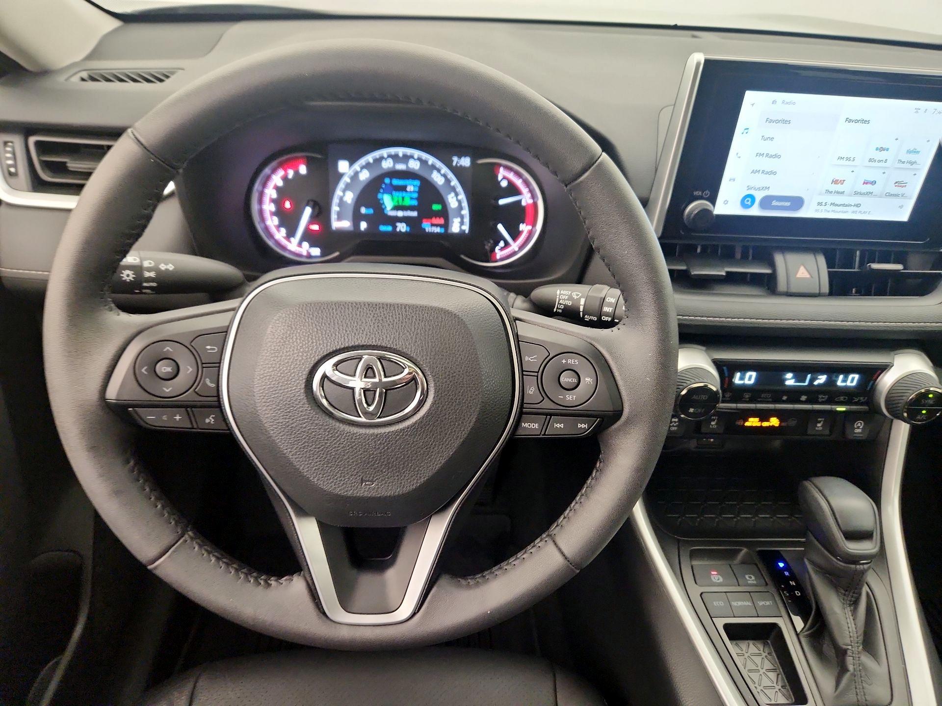 Thumbnail: 2023 Toyota RAV4 - 10