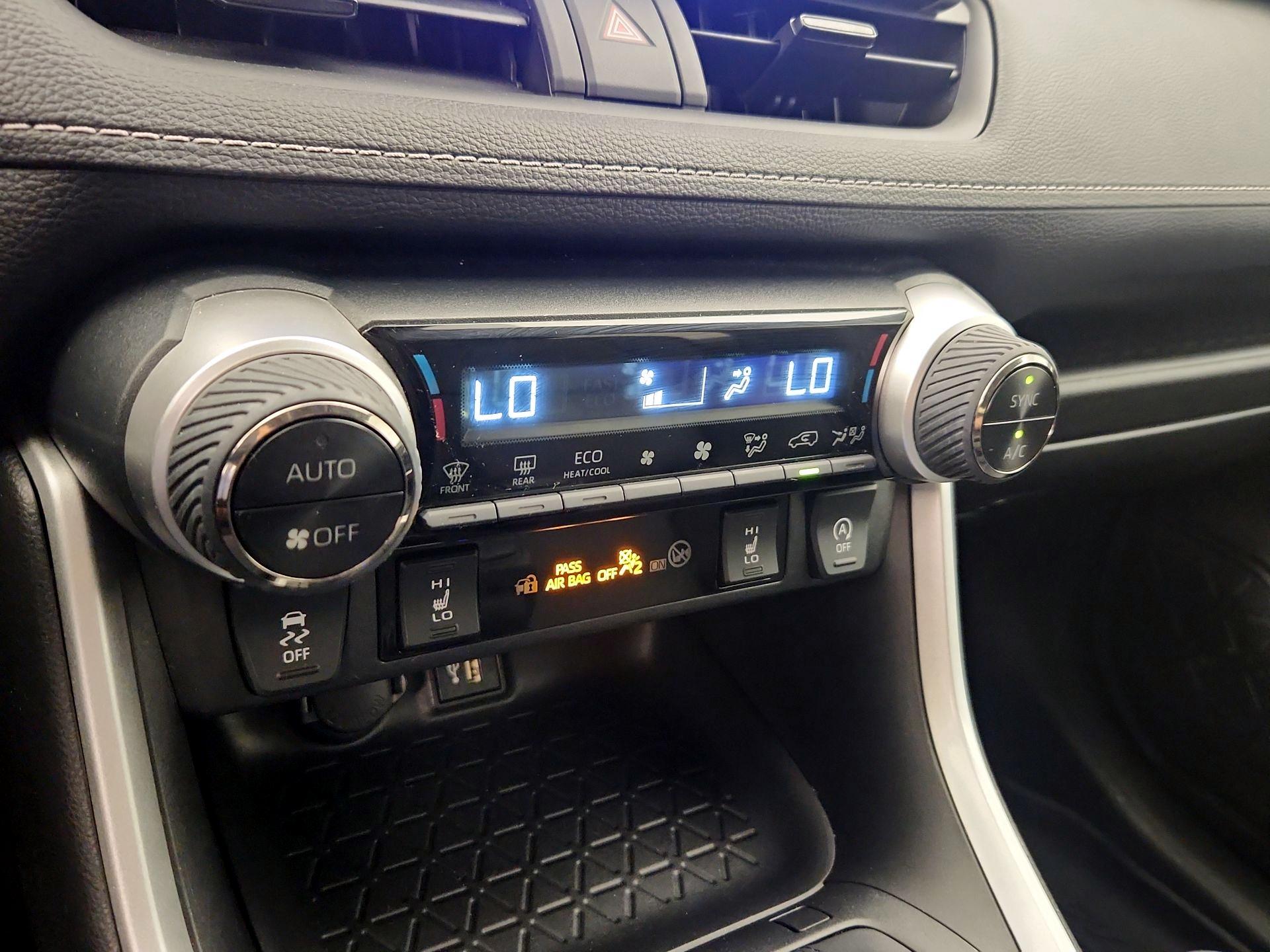 Thumbnail: 2023 Toyota RAV4 - 16