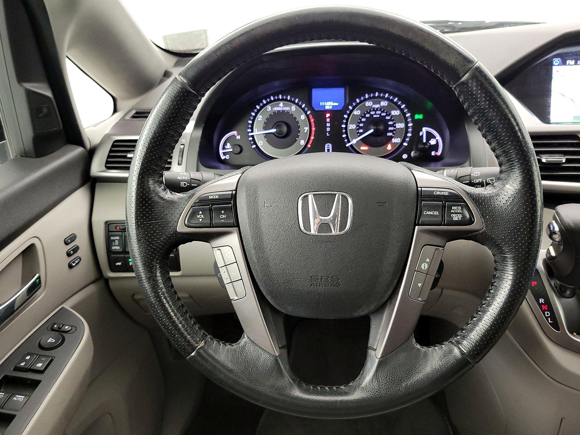 Thumbnail: 2015 Honda Odyssey - 10