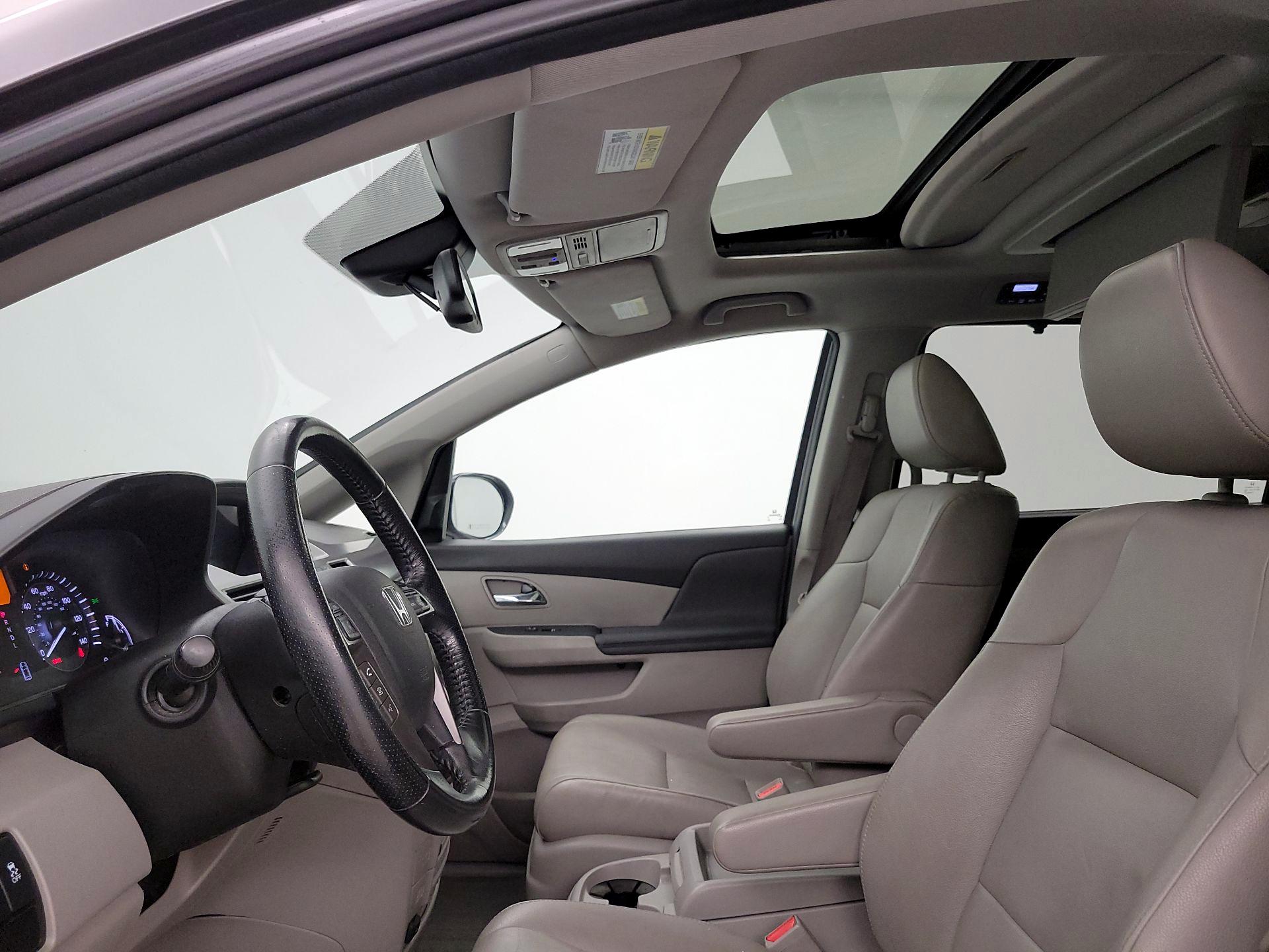 Thumbnail: 2015 Honda Odyssey - 20