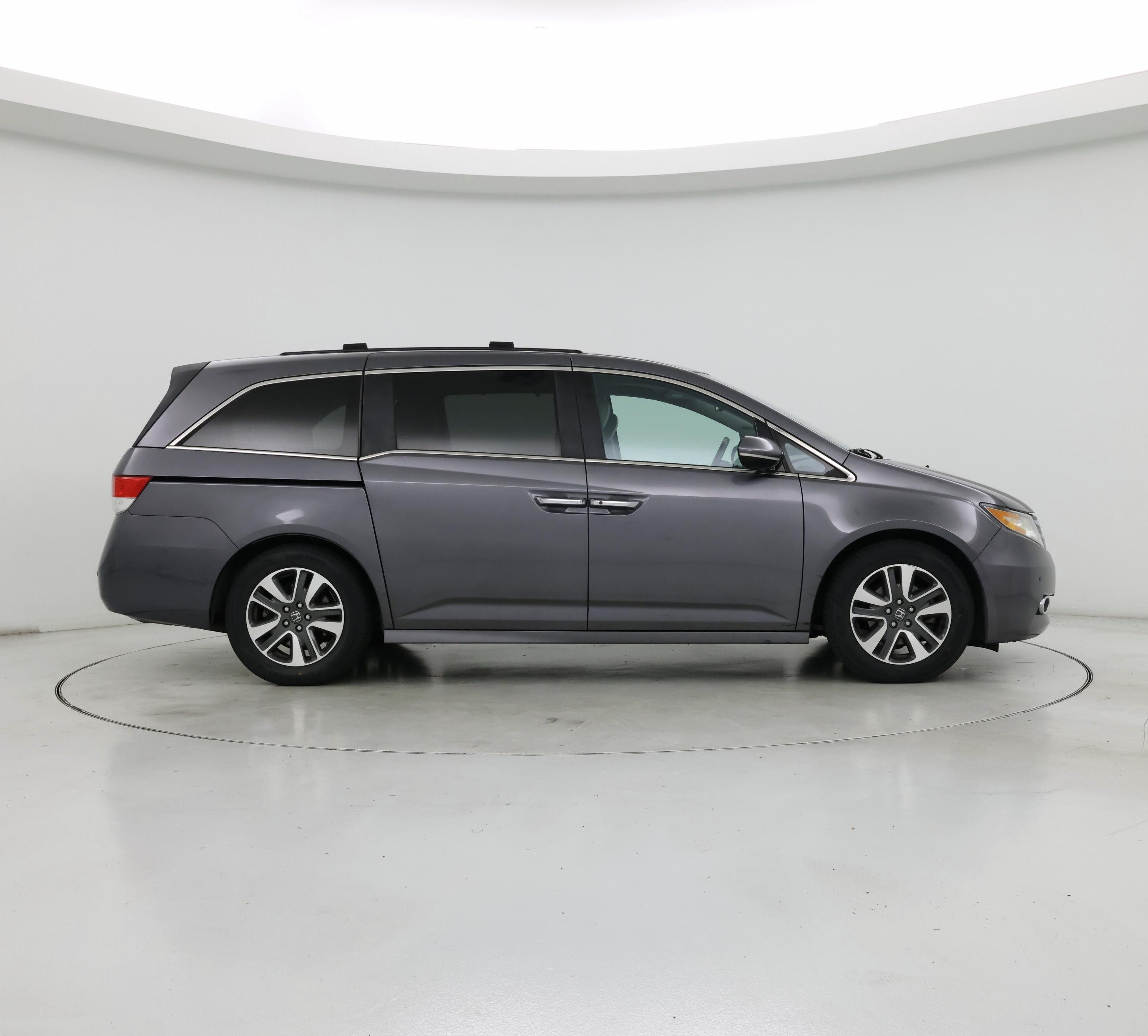 Thumbnail: 2015 Honda Odyssey - 7