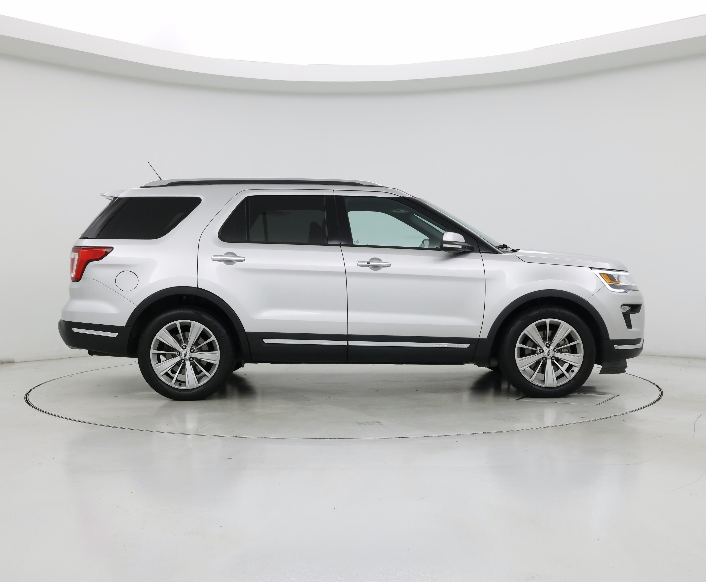 Thumbnail: 2018 Ford Explorer - 7
