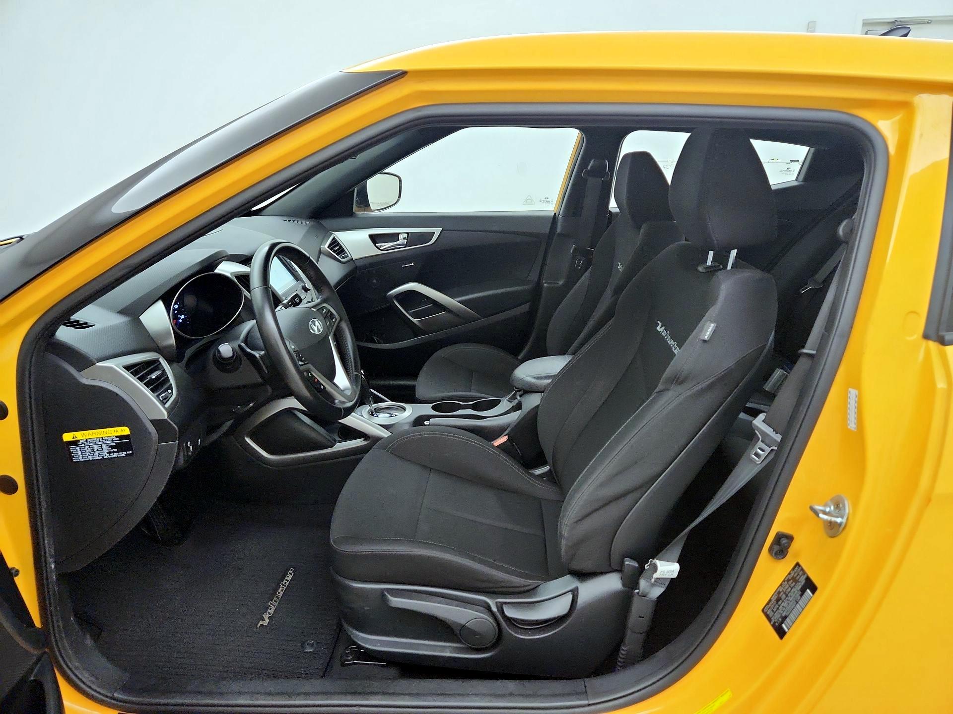 Thumbnail: 2017 Hyundai Veloster - 11