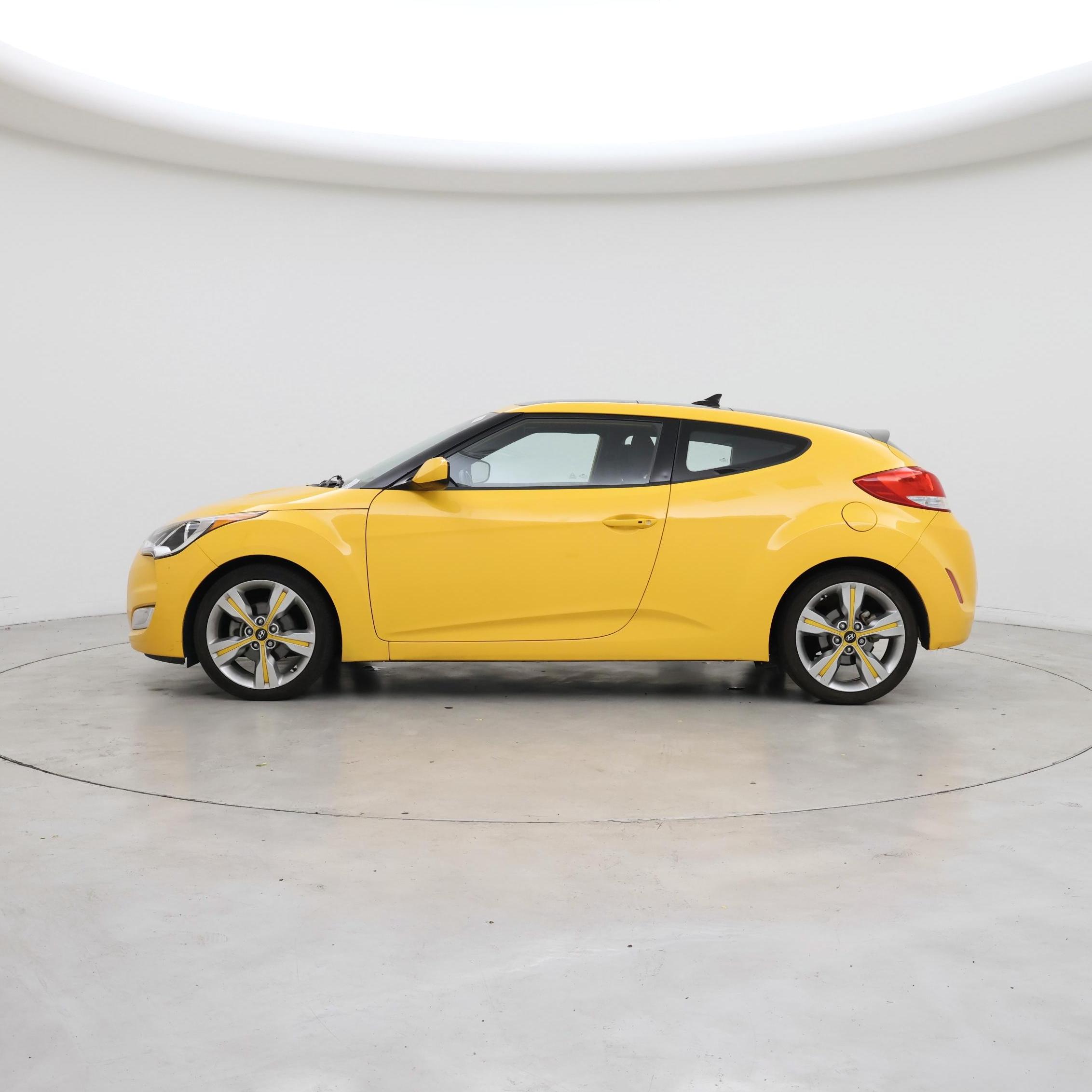 Thumbnail: 2017 Hyundai Veloster - 3