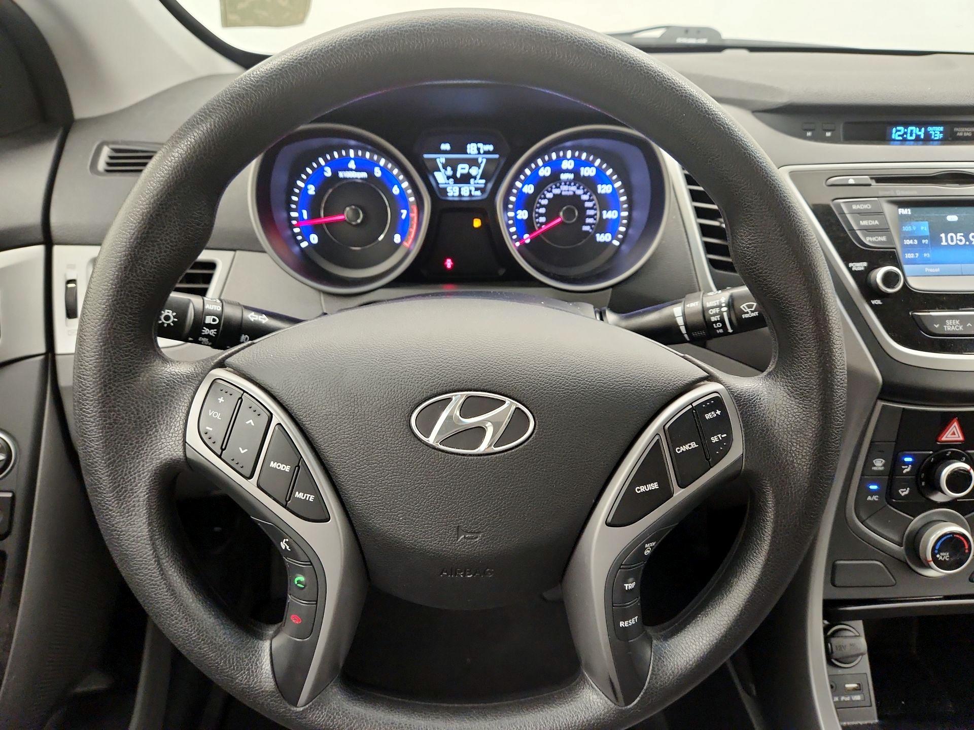 Thumbnail: 2015 Hyundai Elantra - 10