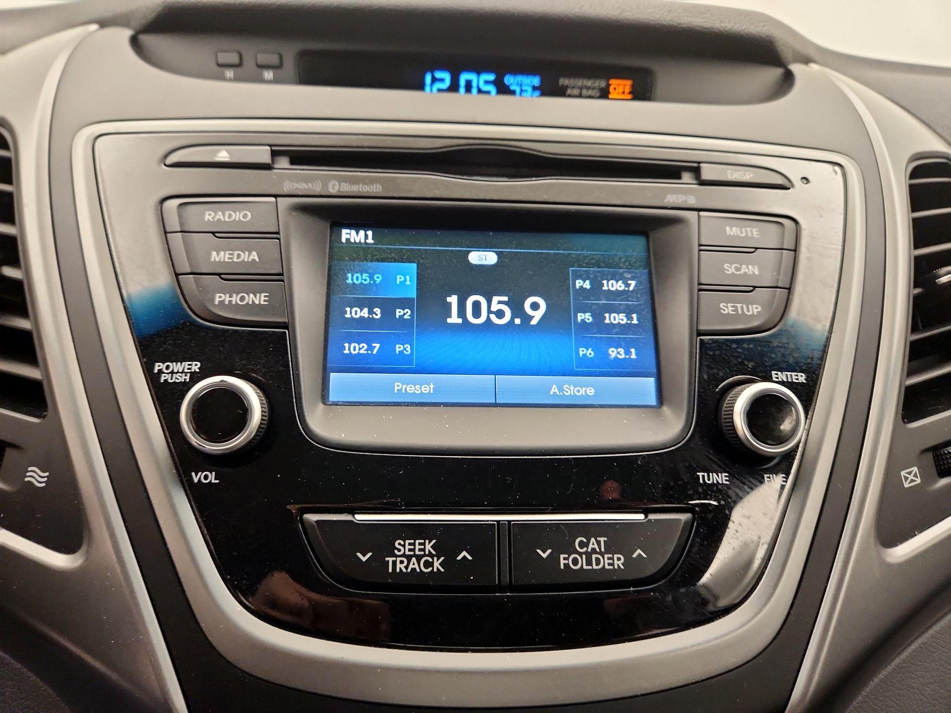Thumbnail: 2015 Hyundai Elantra - 15
