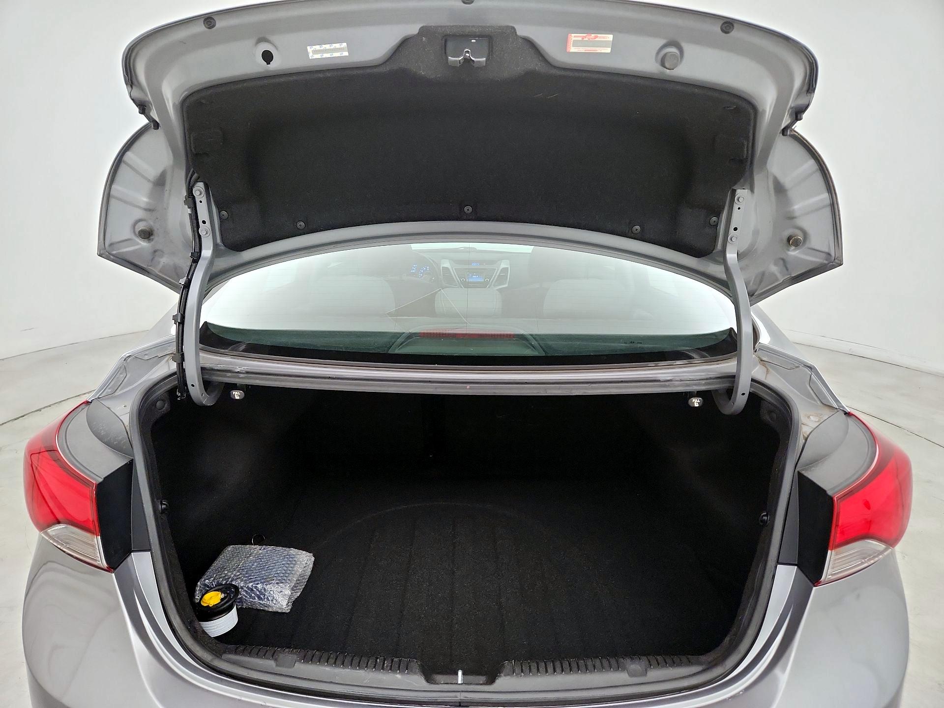 Thumbnail: 2015 Hyundai Elantra - 20