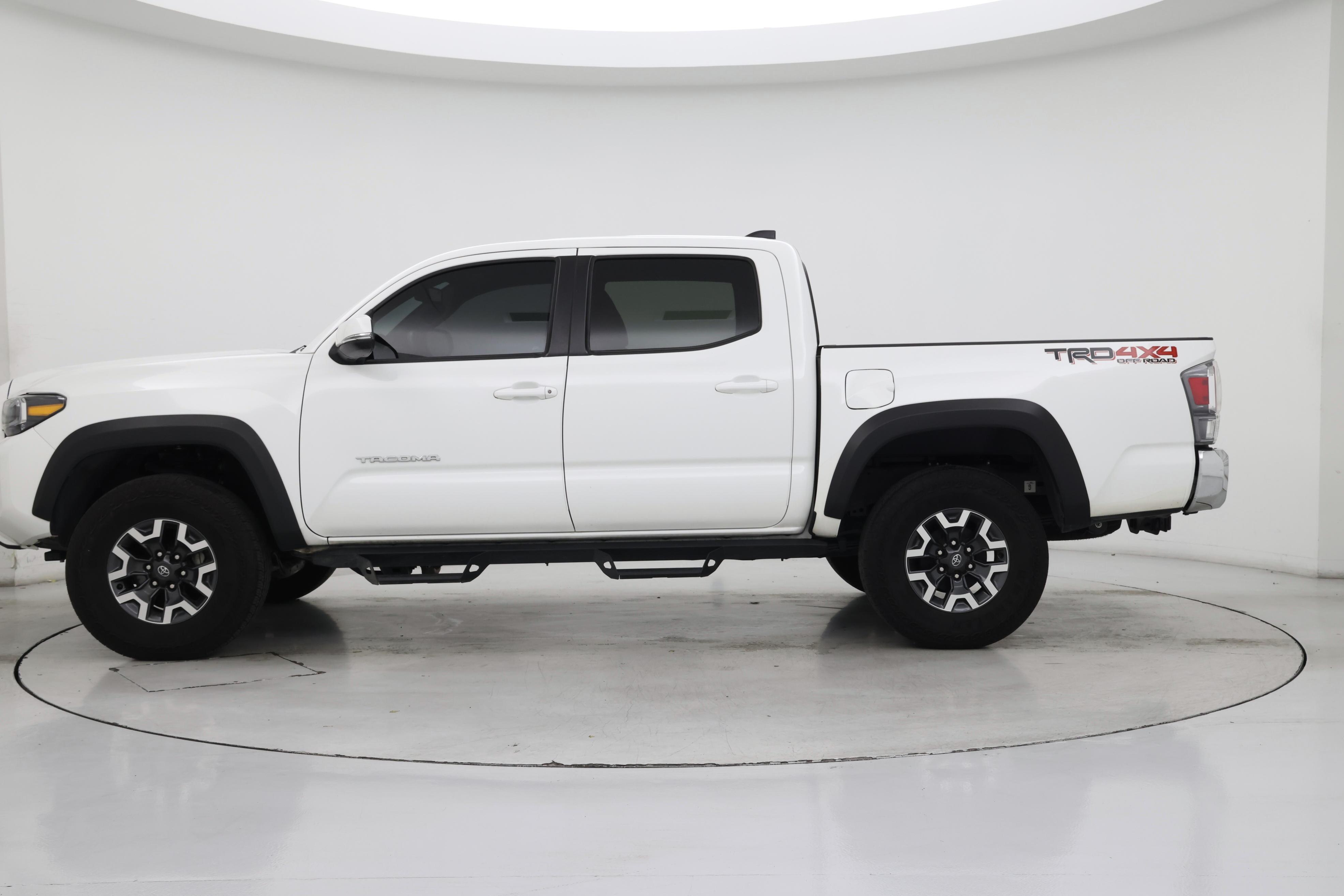 Thumbnail: 2023 Toyota Tacoma - 3
