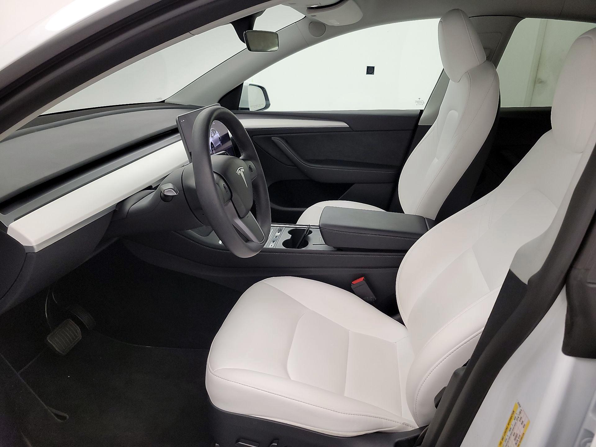 Thumbnail: 2023 Tesla Model Y - 11