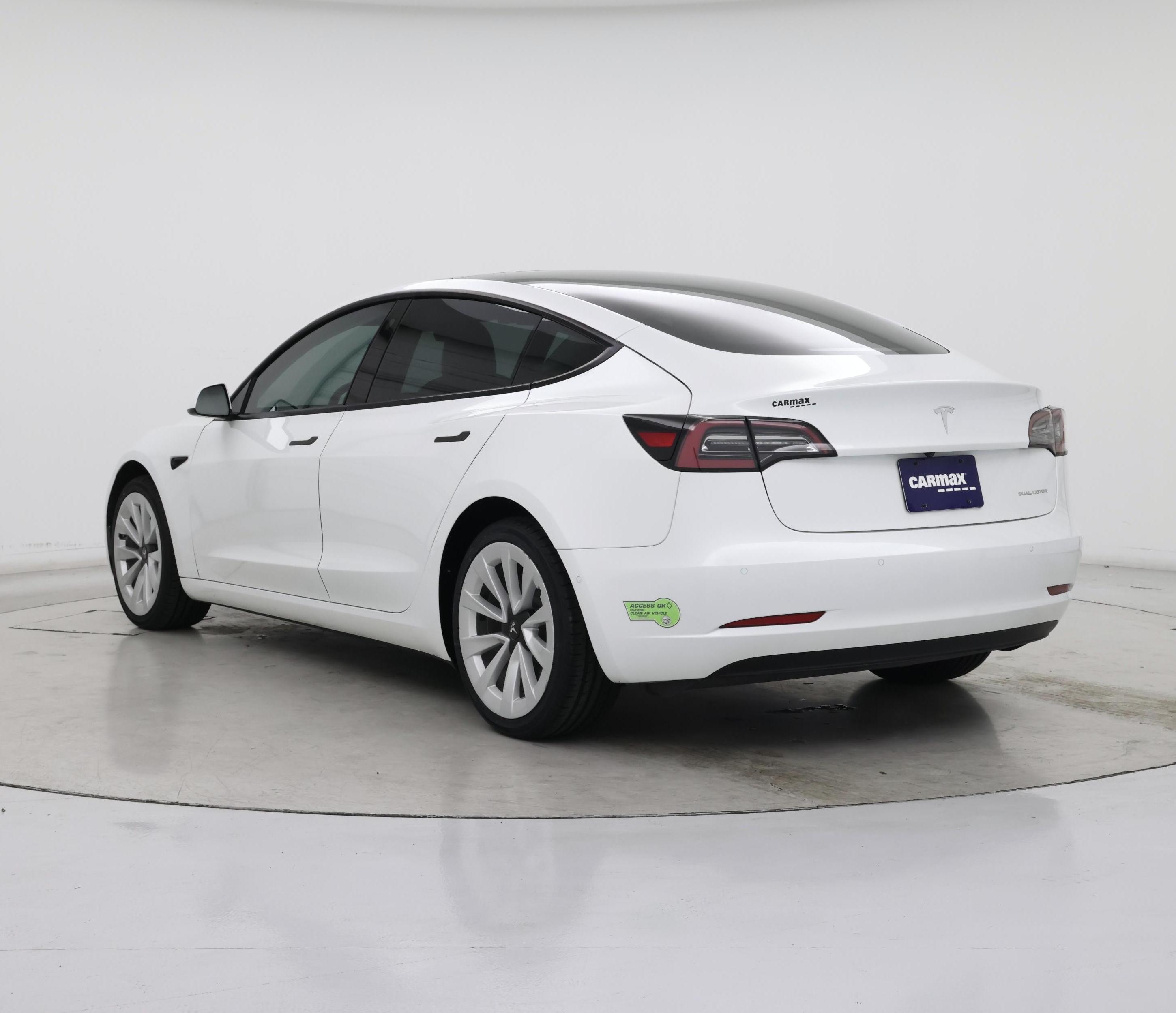 Thumbnail: 2022 Tesla Model 3 - 2