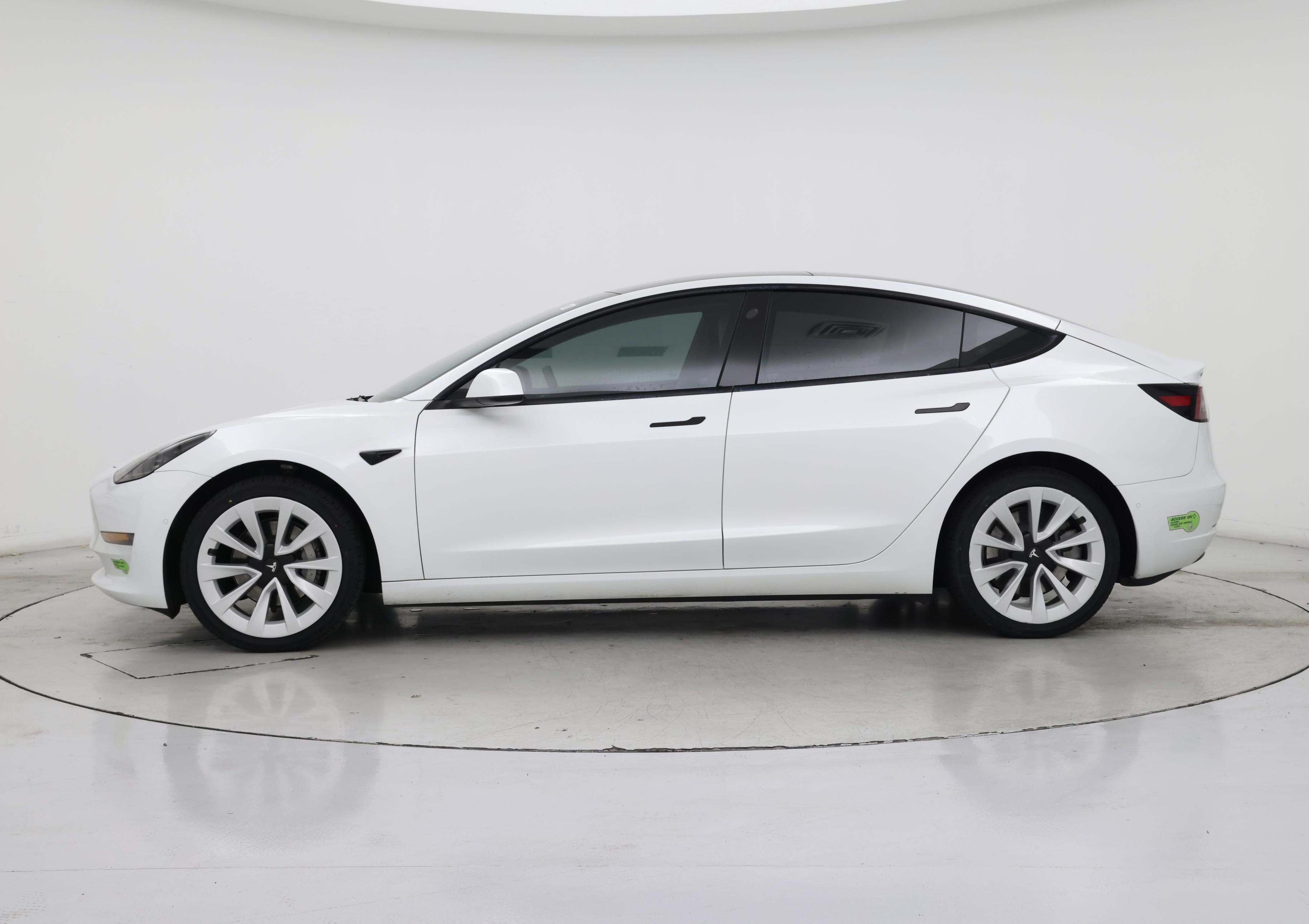 Thumbnail: 2022 Tesla Model 3 - 3