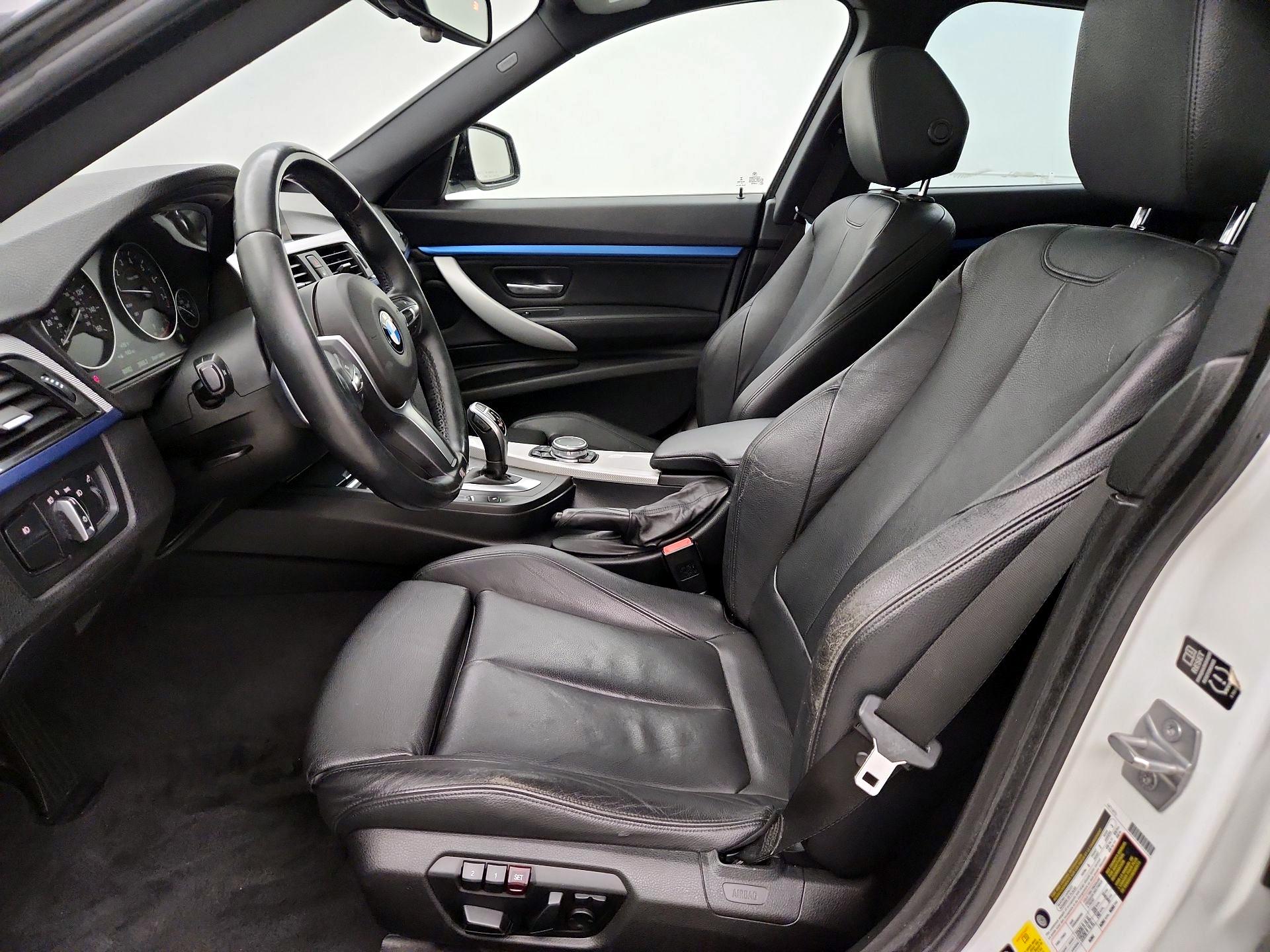 Thumbnail: 2015 BMW 3 Series - 11