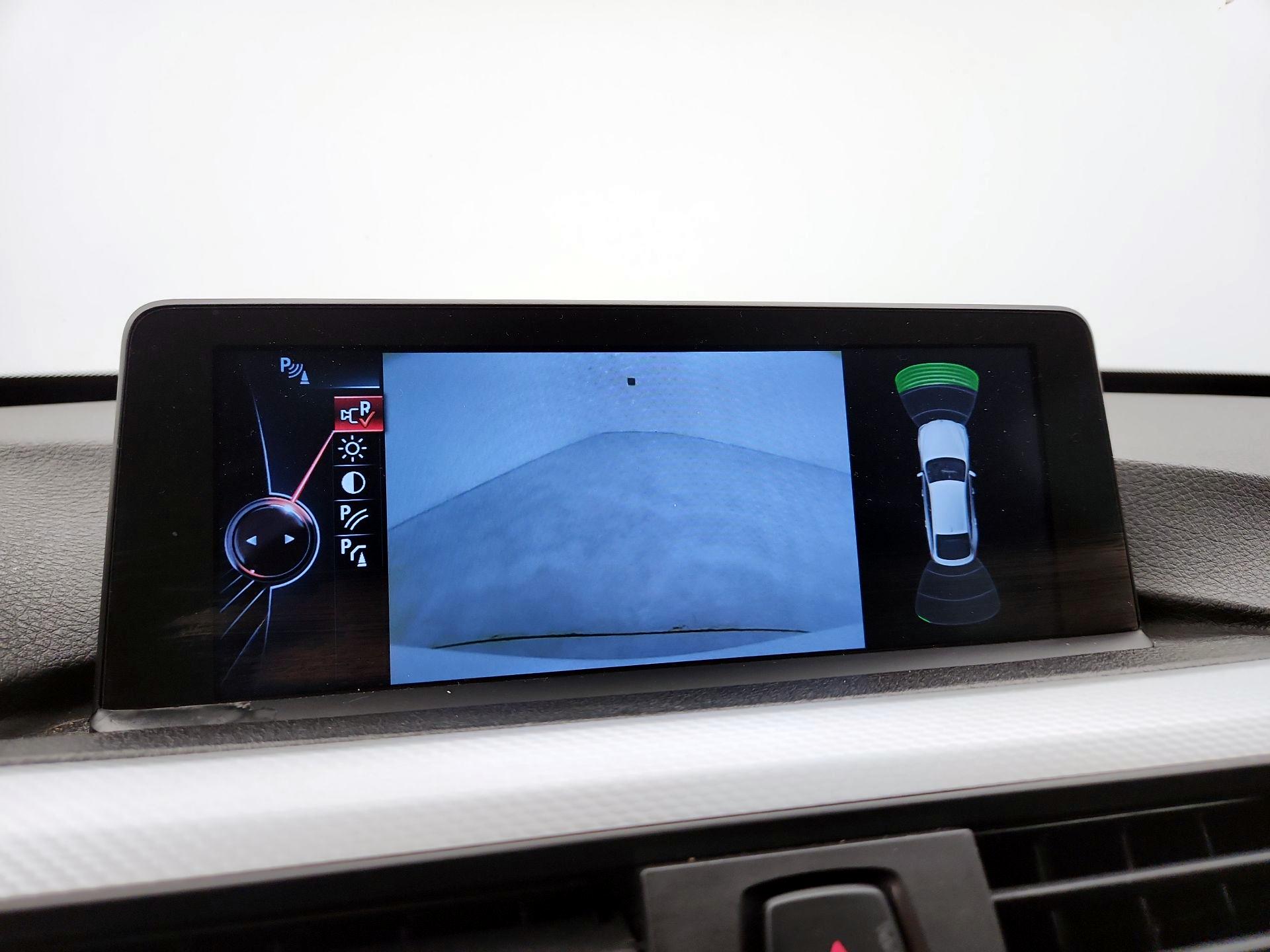 Thumbnail: 2015 BMW 3 Series - 15