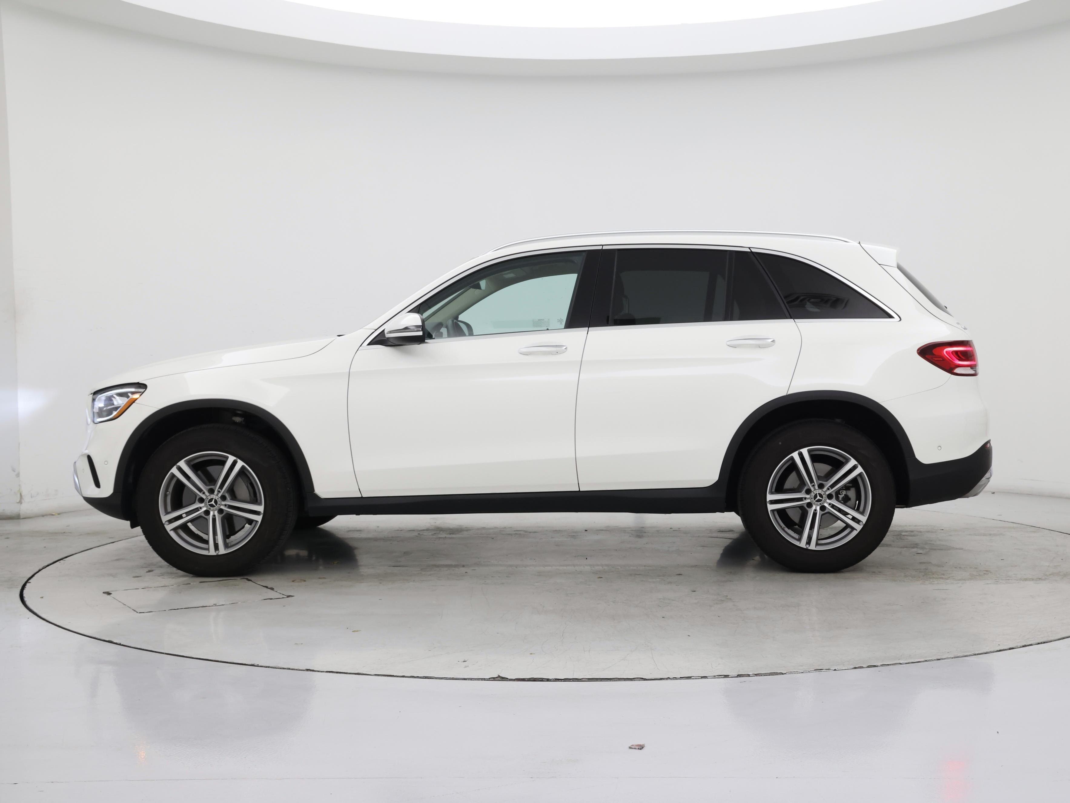 Thumbnail: 2022 Mercedes-Benz GLC - 3