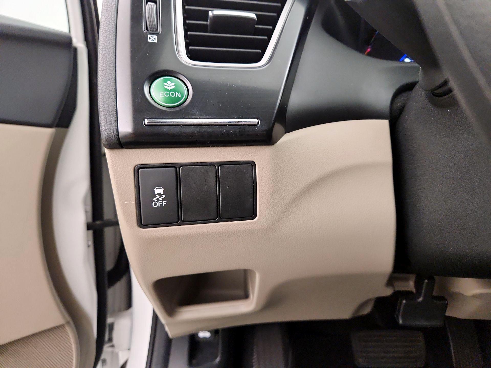 Thumbnail: 2014 Honda Civic - 13
