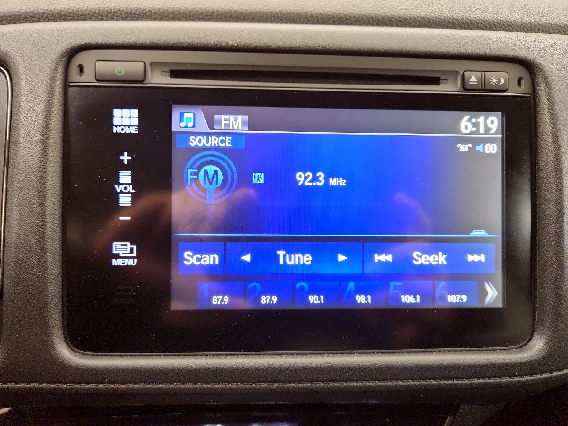 Thumbnail: 2016 Honda HR-V - 15