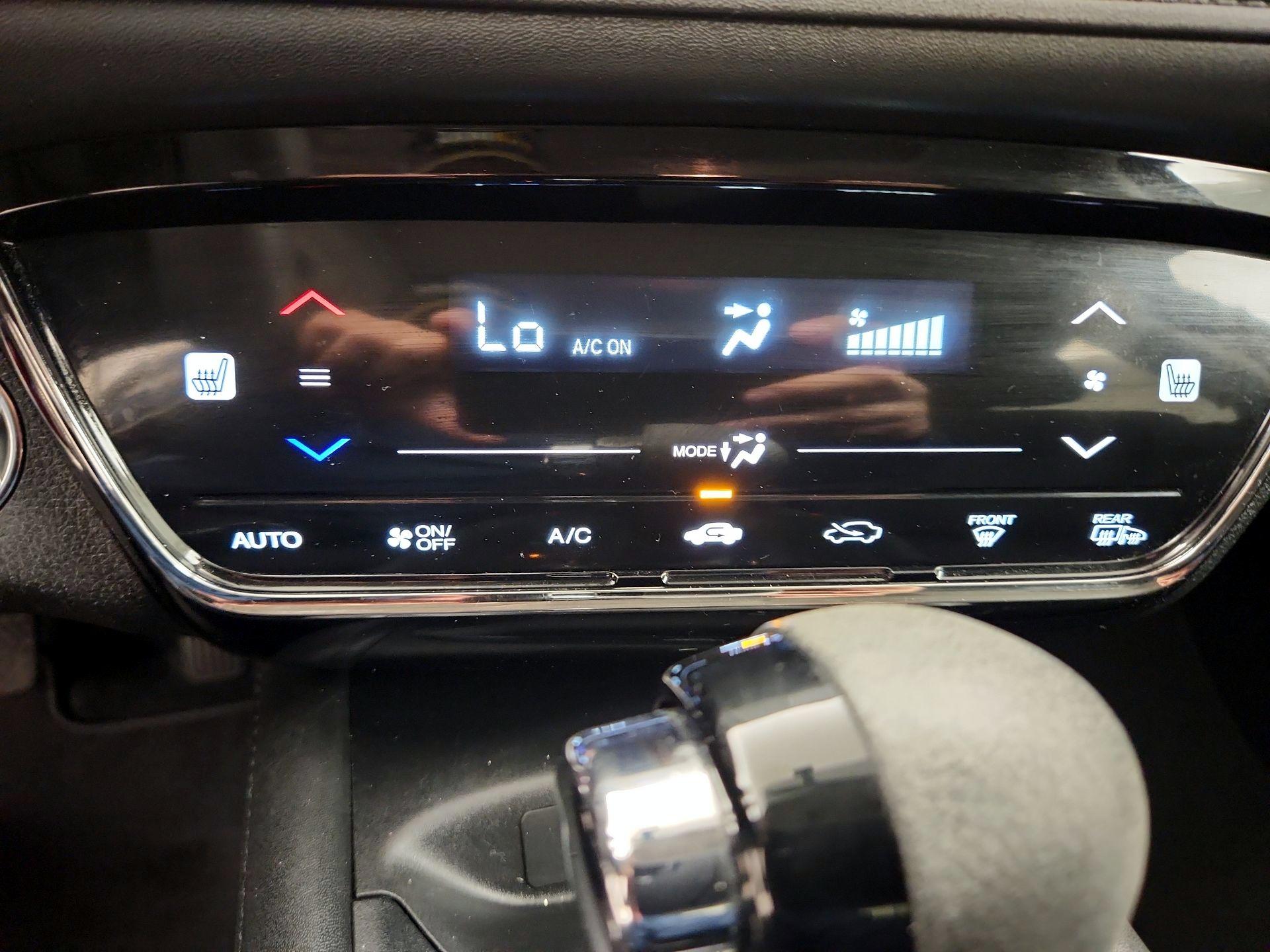 Thumbnail: 2016 Honda HR-V - 16
