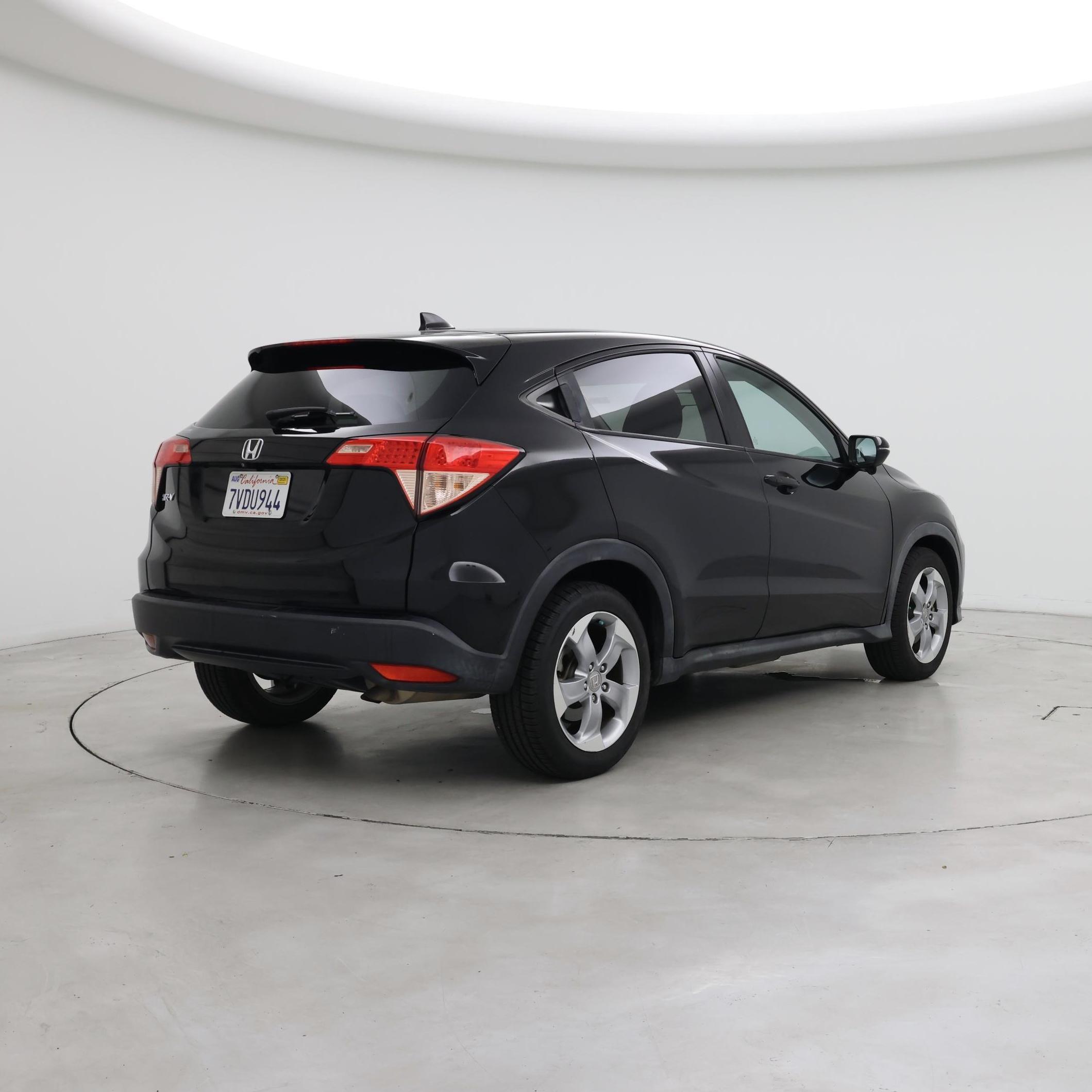 Thumbnail: 2016 Honda HR-V - 8