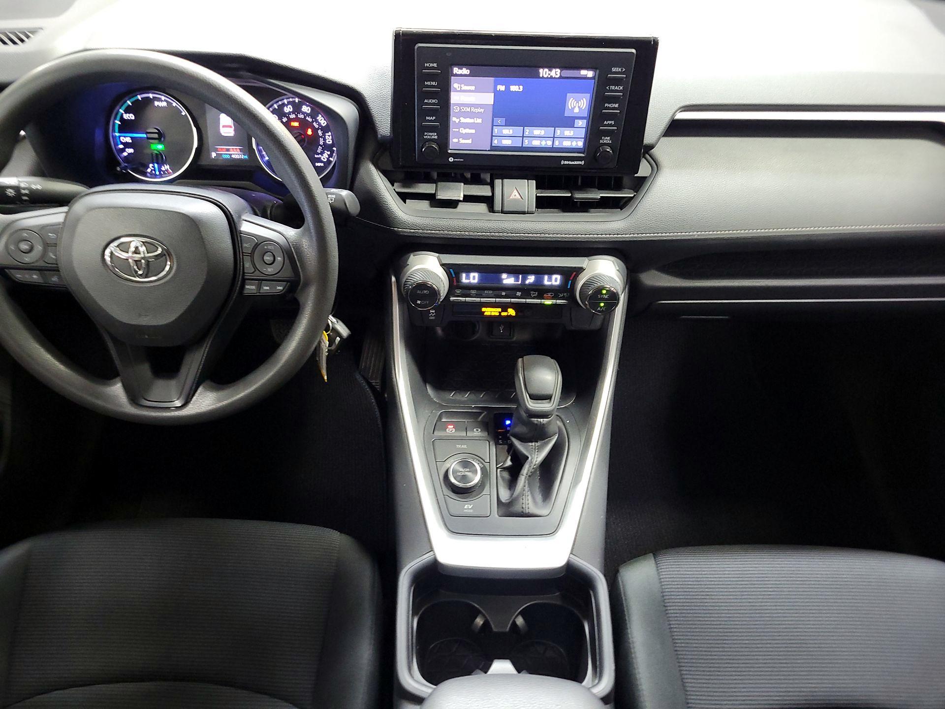 Thumbnail: 2020 Toyota RAV4 - 9