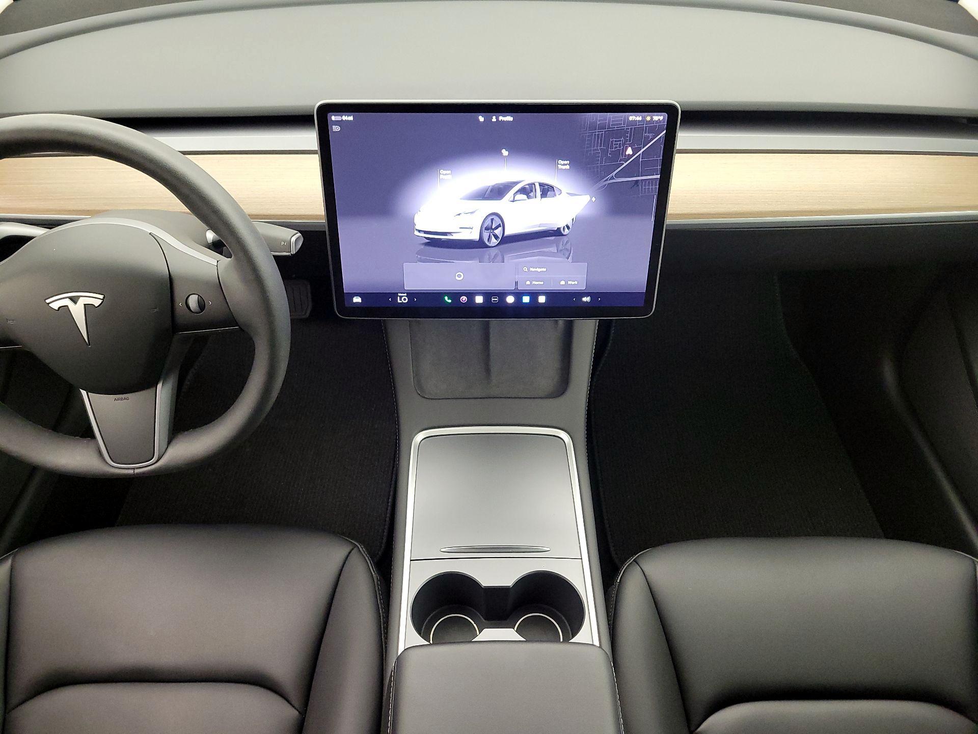 Thumbnail: 2023 Tesla Model 3 - 9