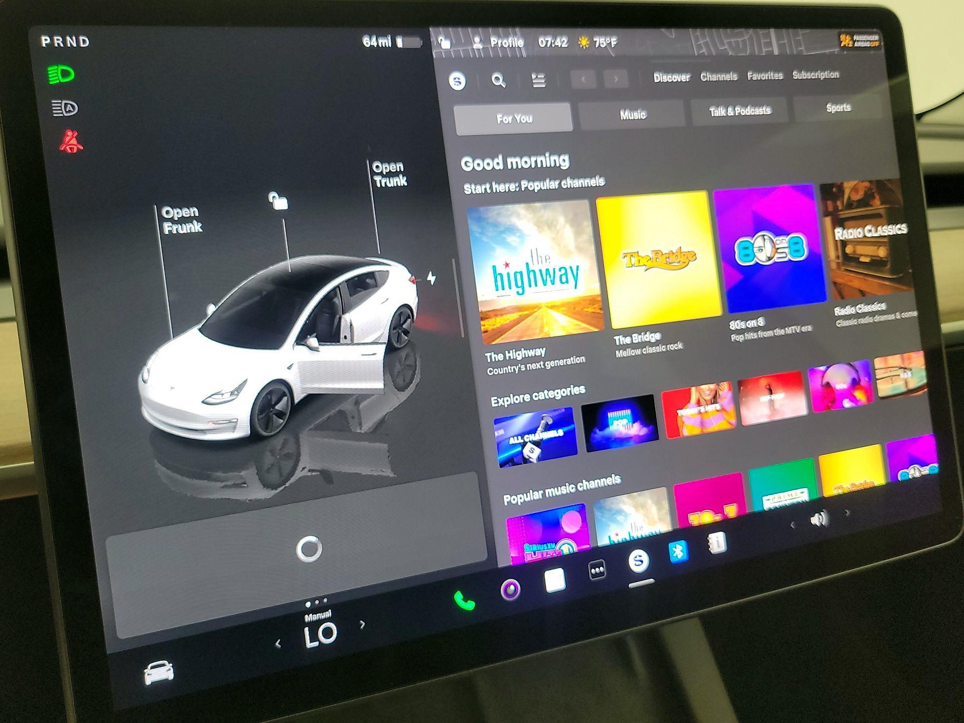 Thumbnail: 2023 Tesla Model 3 - 15