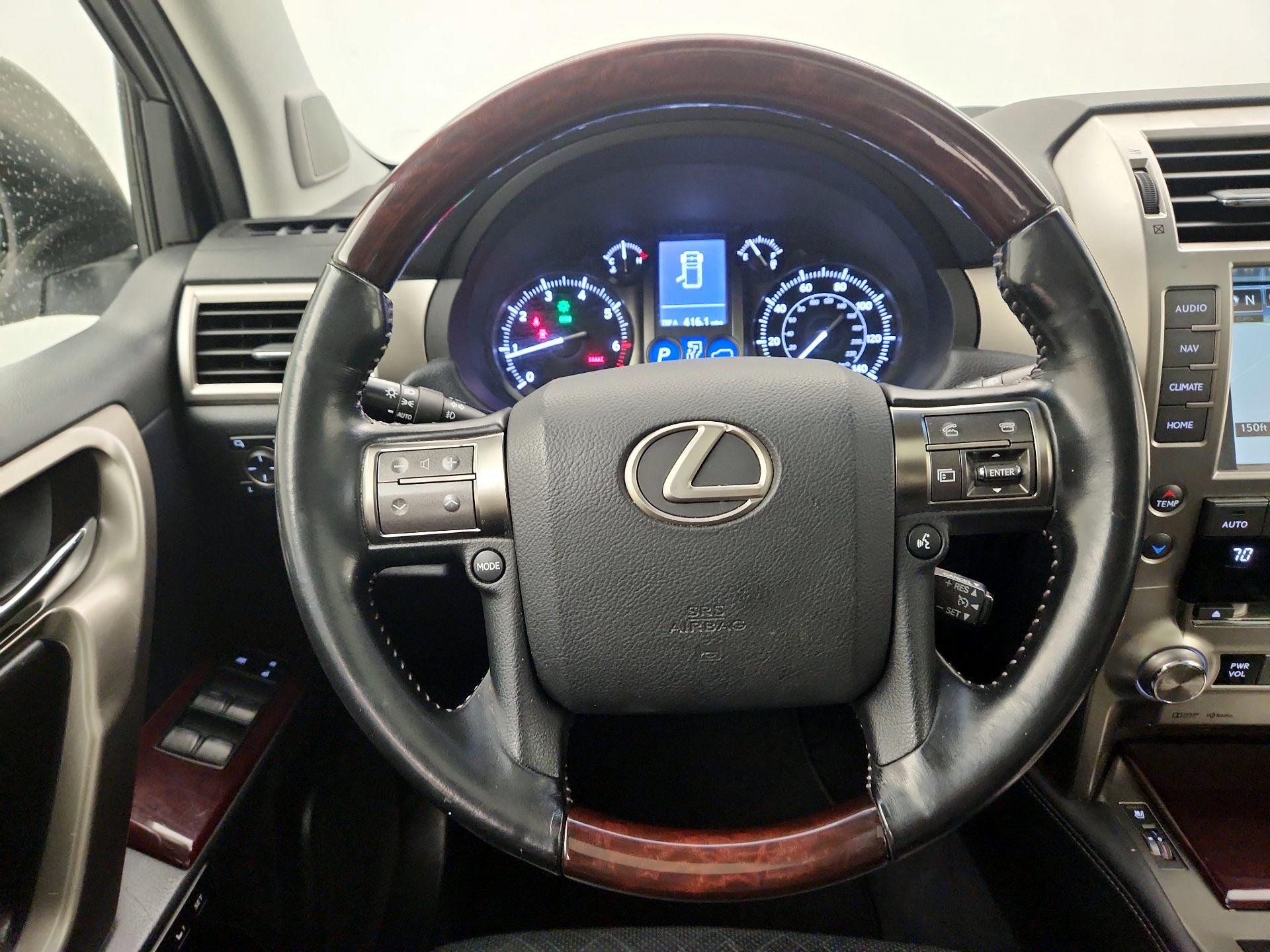 Thumbnail: 2018 Lexus GX - 10