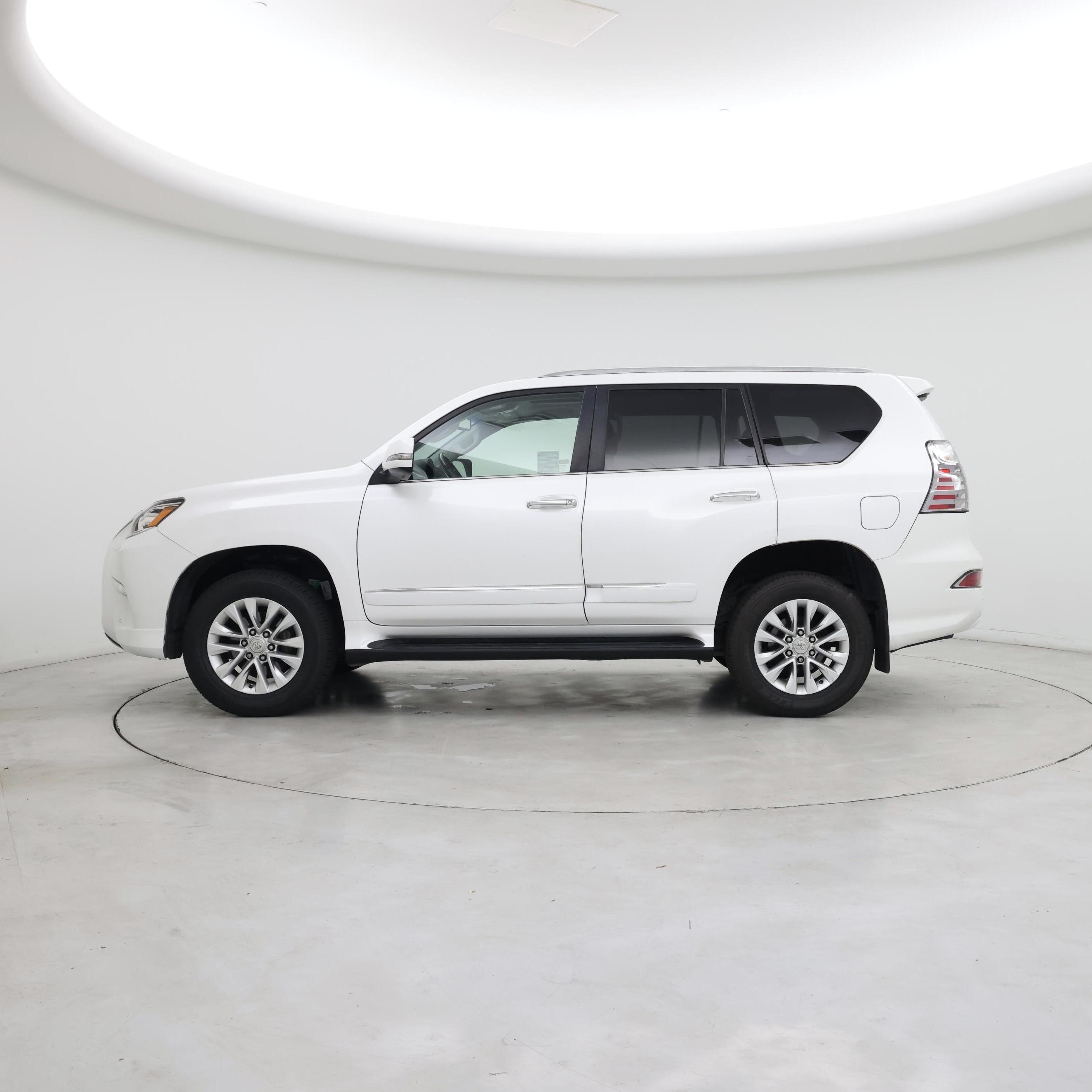 Thumbnail: 2018 Lexus GX - 3