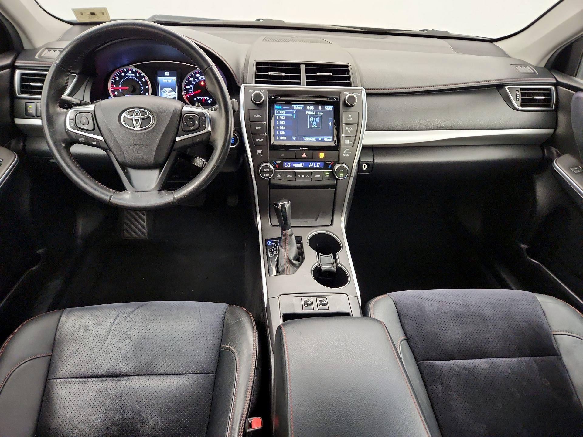 Thumbnail: 2017 Toyota Camry - 9