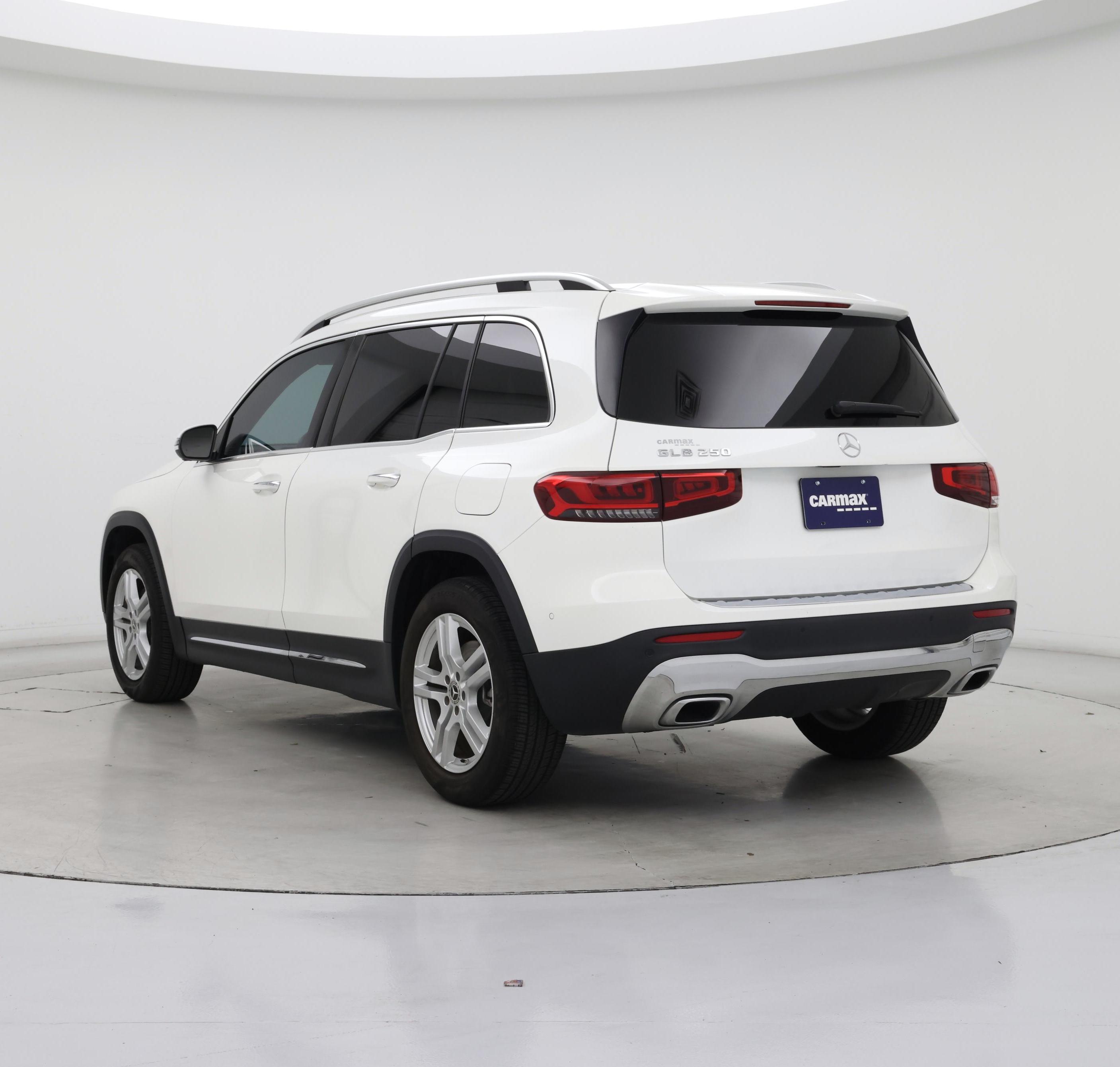 Thumbnail: 2021 Mercedes-Benz GLB - 2