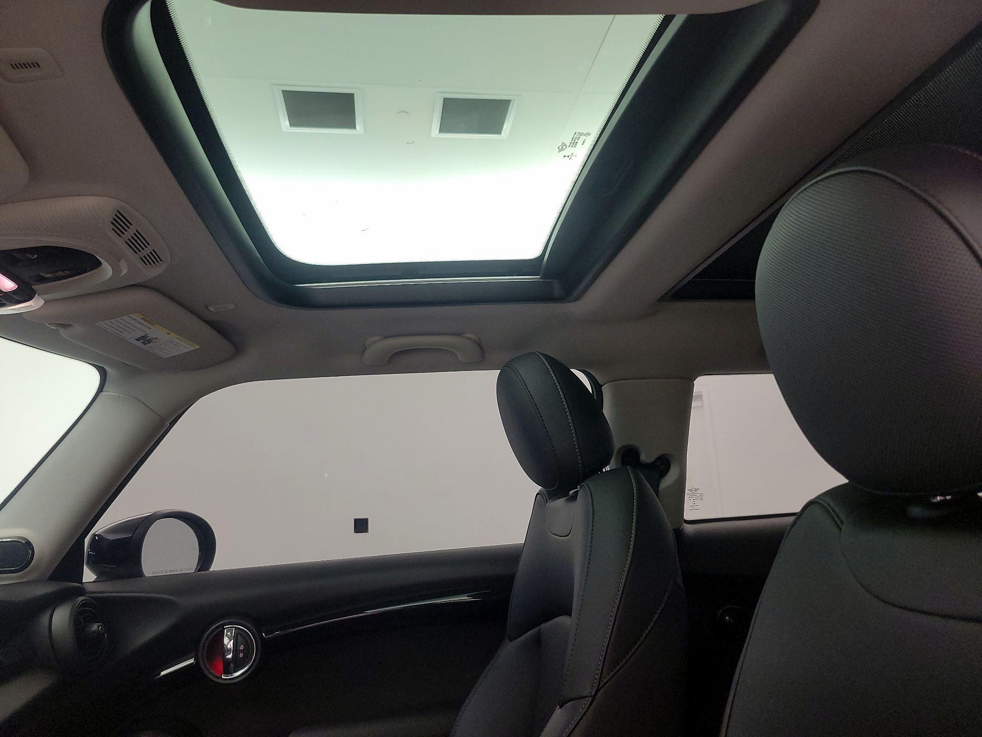 Thumbnail: 2020 MINI Cooper Hardtop - 19