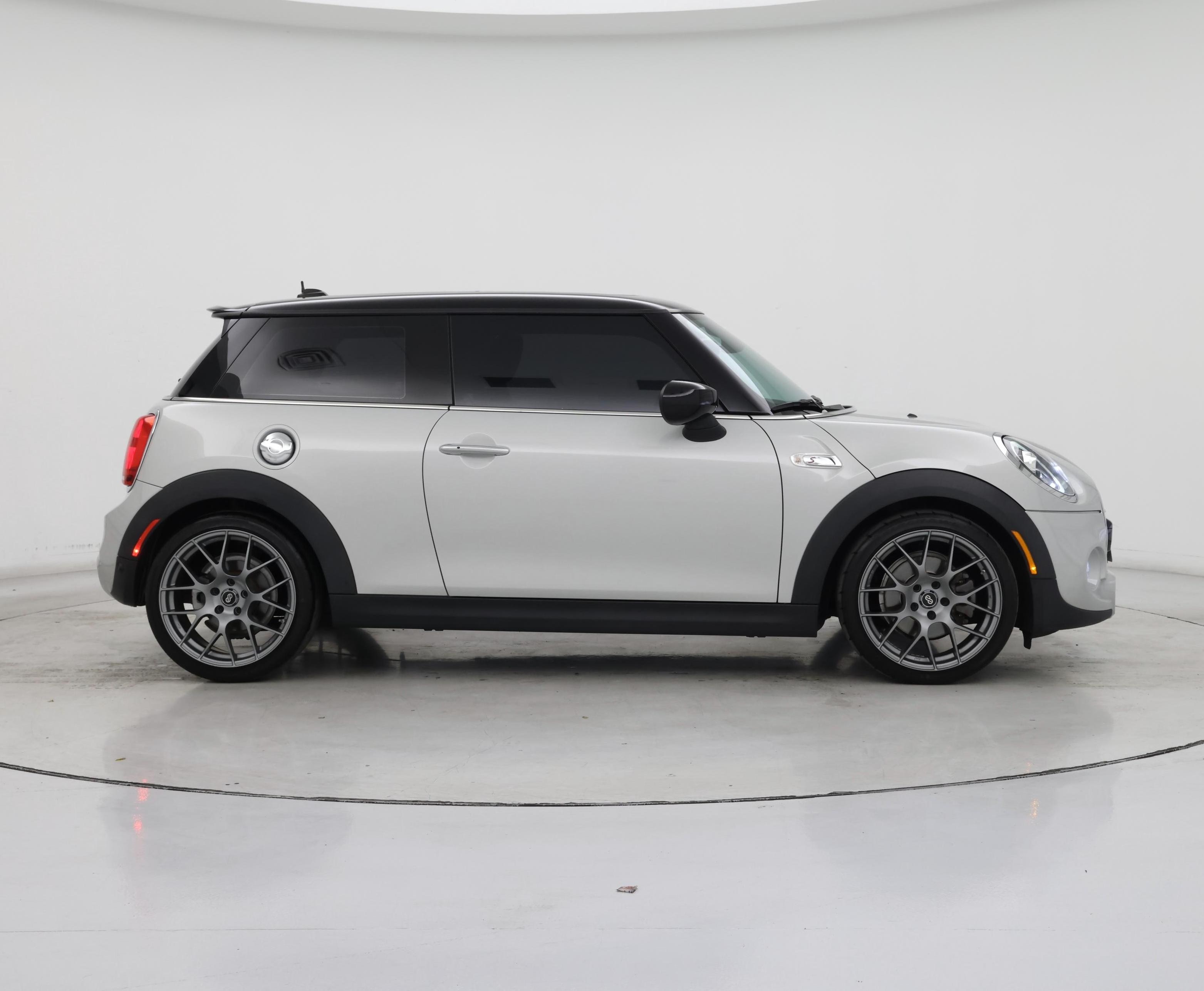 Thumbnail: 2020 MINI Cooper Hardtop - 7