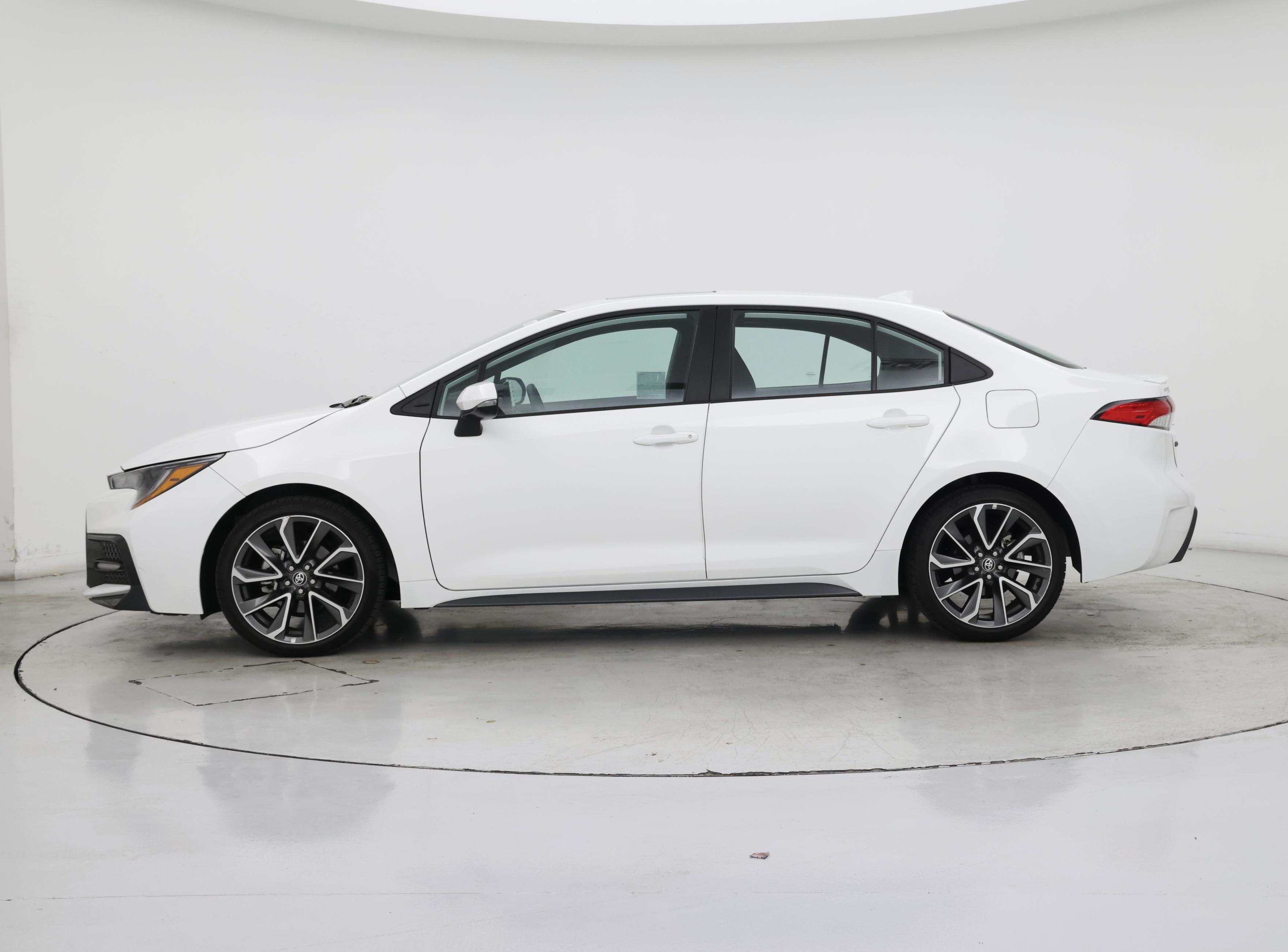 Thumbnail: 2022 Toyota Corolla - 3