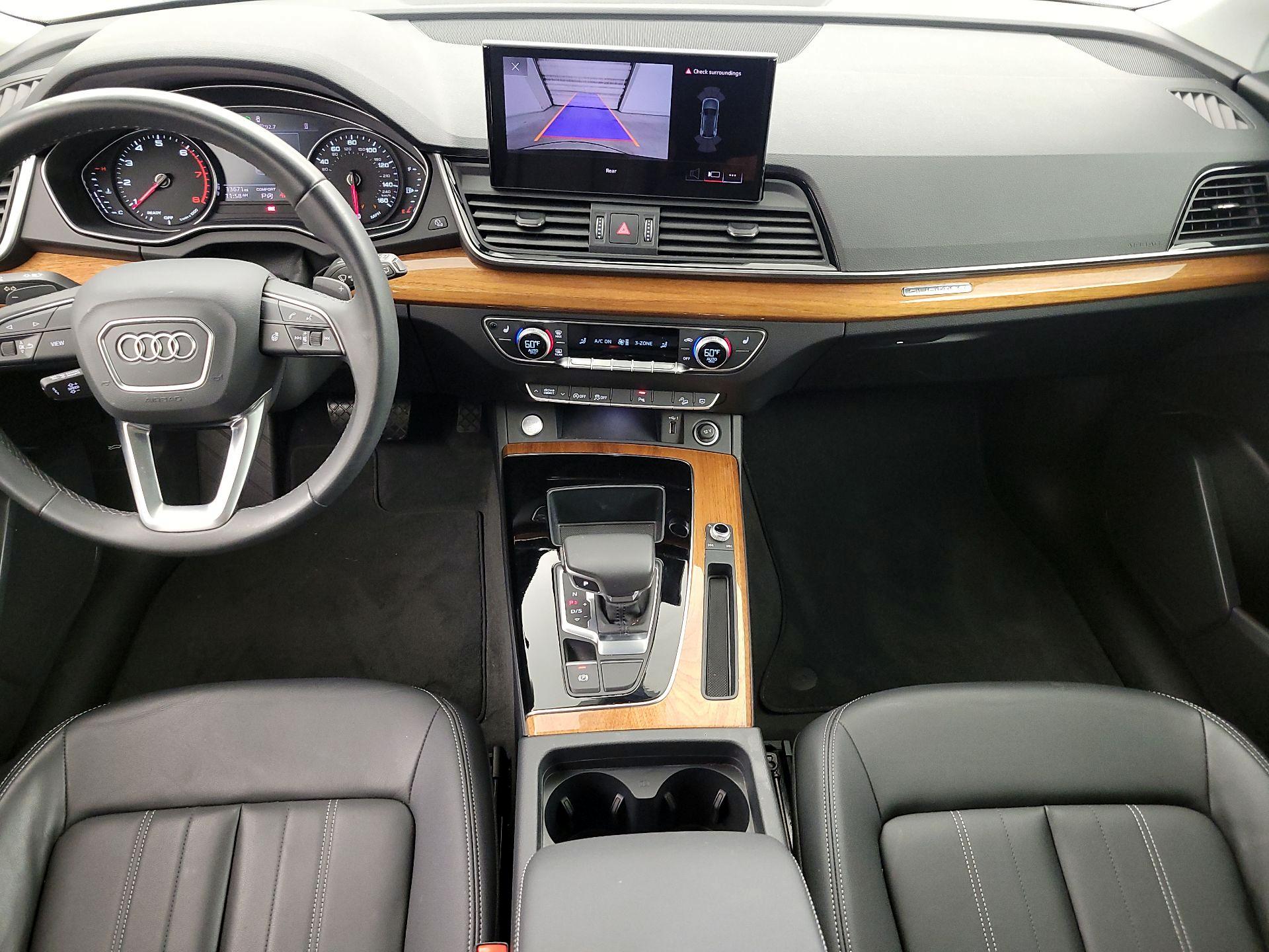 Thumbnail: 2023 Audi Q5 - 9