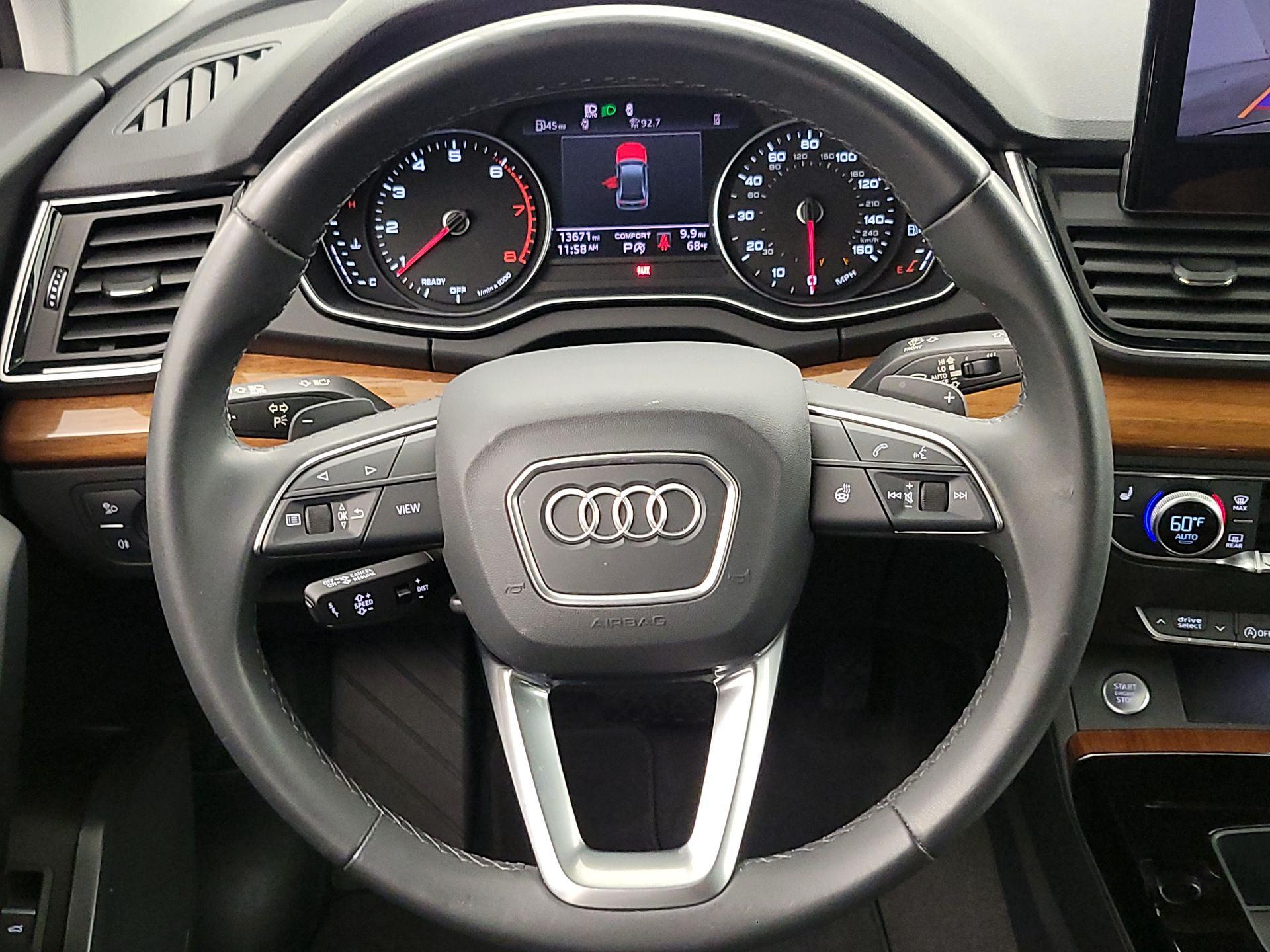 Thumbnail: 2023 Audi Q5 - 10