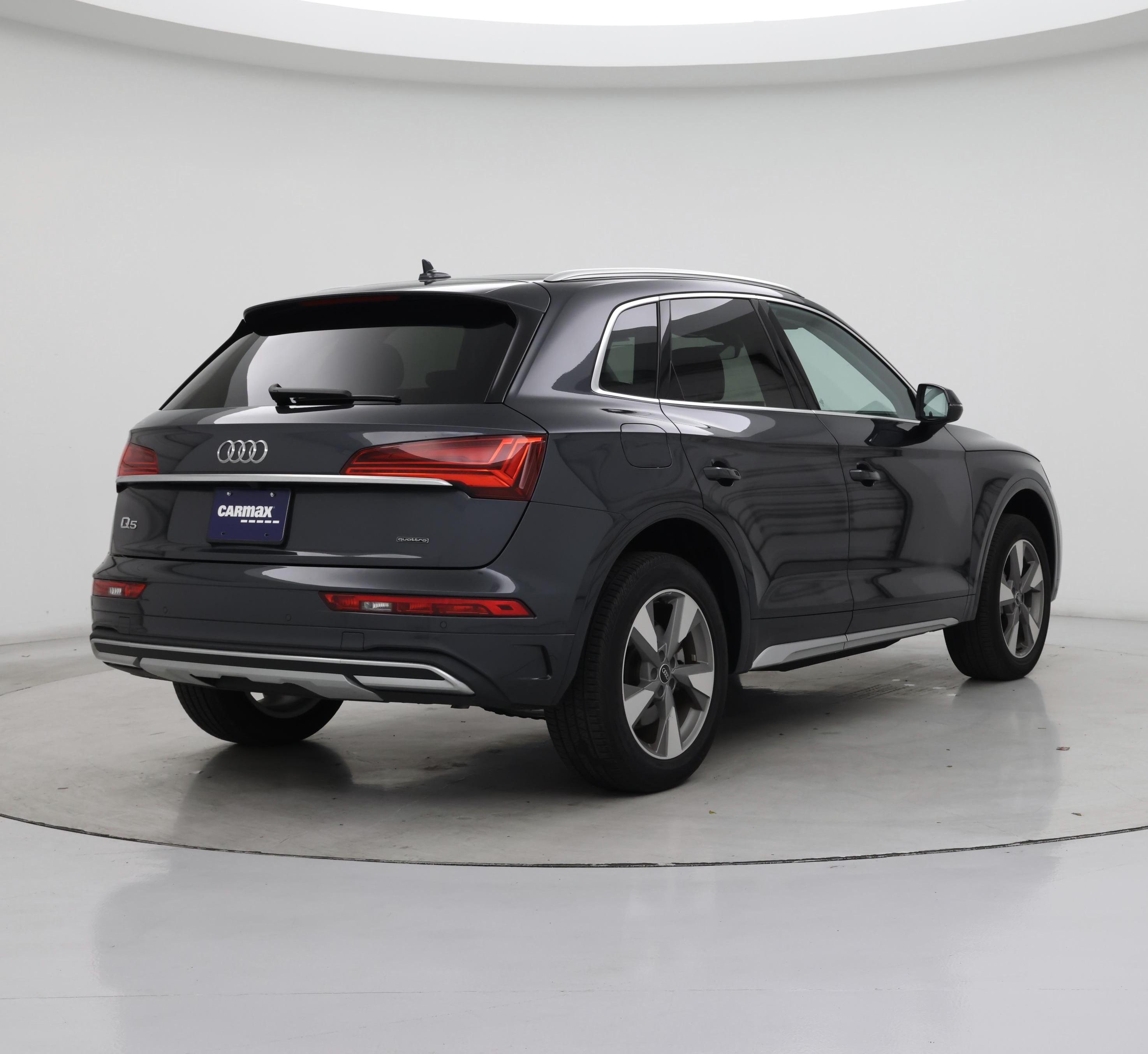 Thumbnail: 2023 Audi Q5 - 8