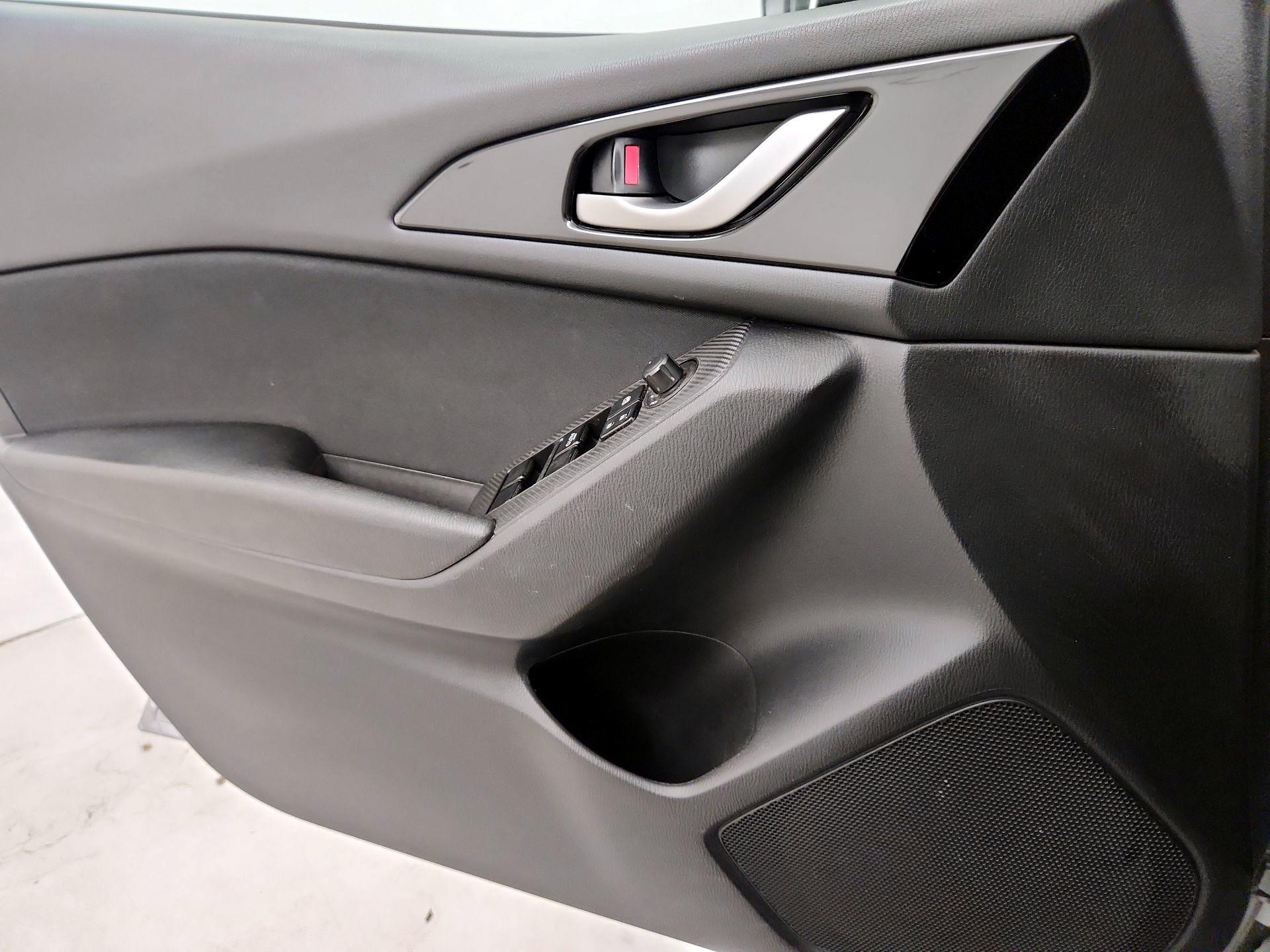 Thumbnail: 2014 Mazda Mazda3 - 12