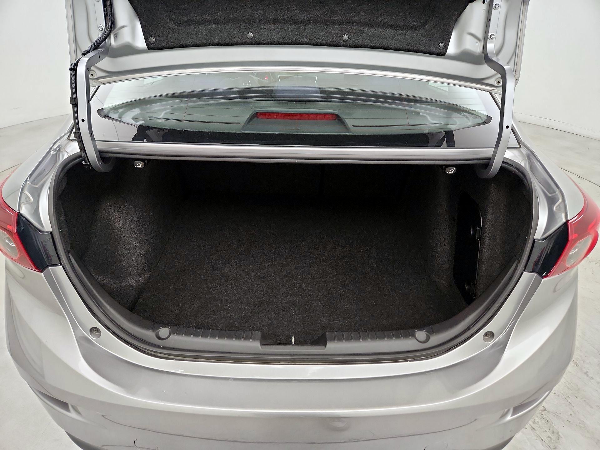 Thumbnail: 2014 Mazda Mazda3 - 19