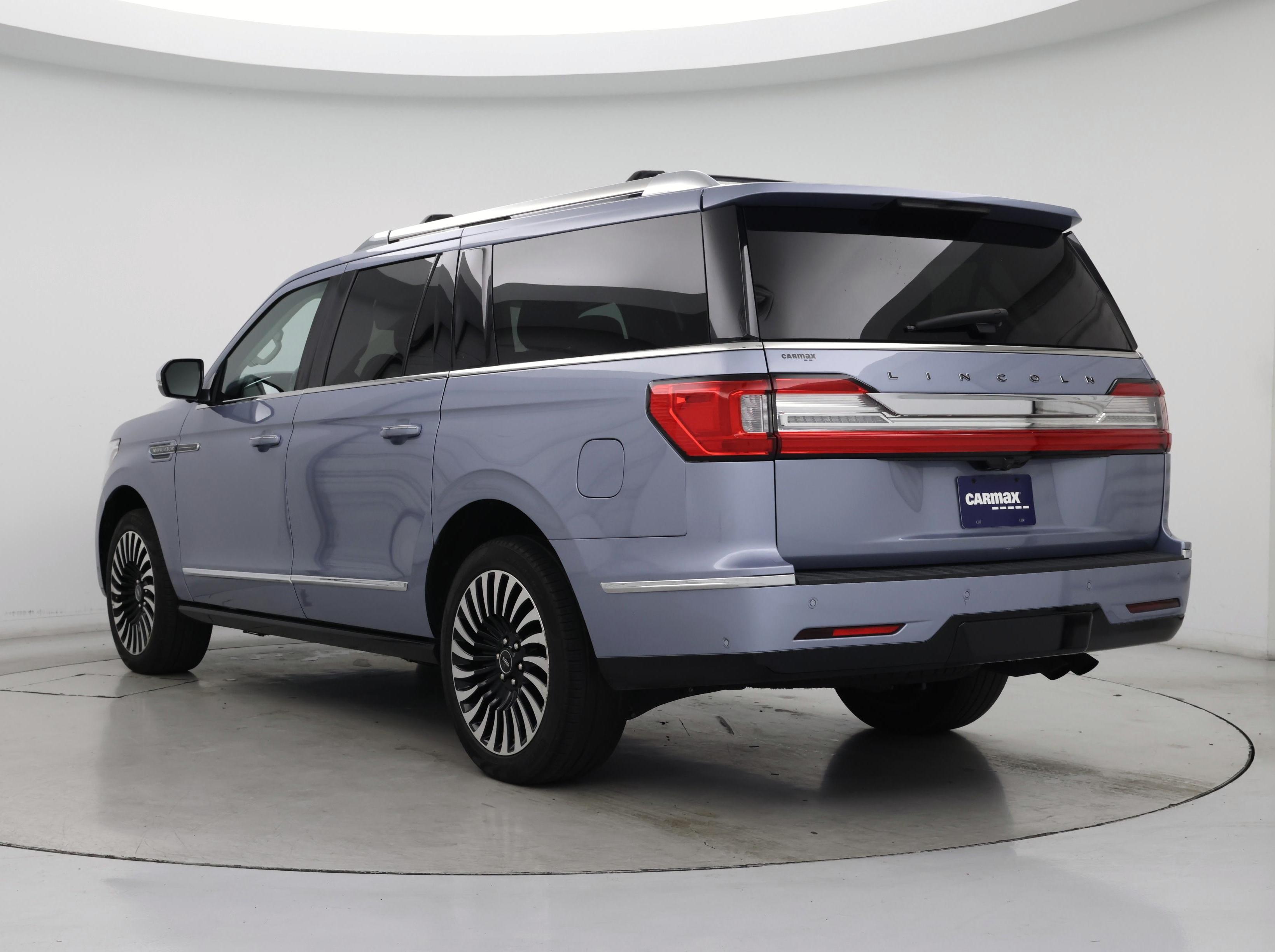 Thumbnail: 2020 Lincoln Navigator L - 2