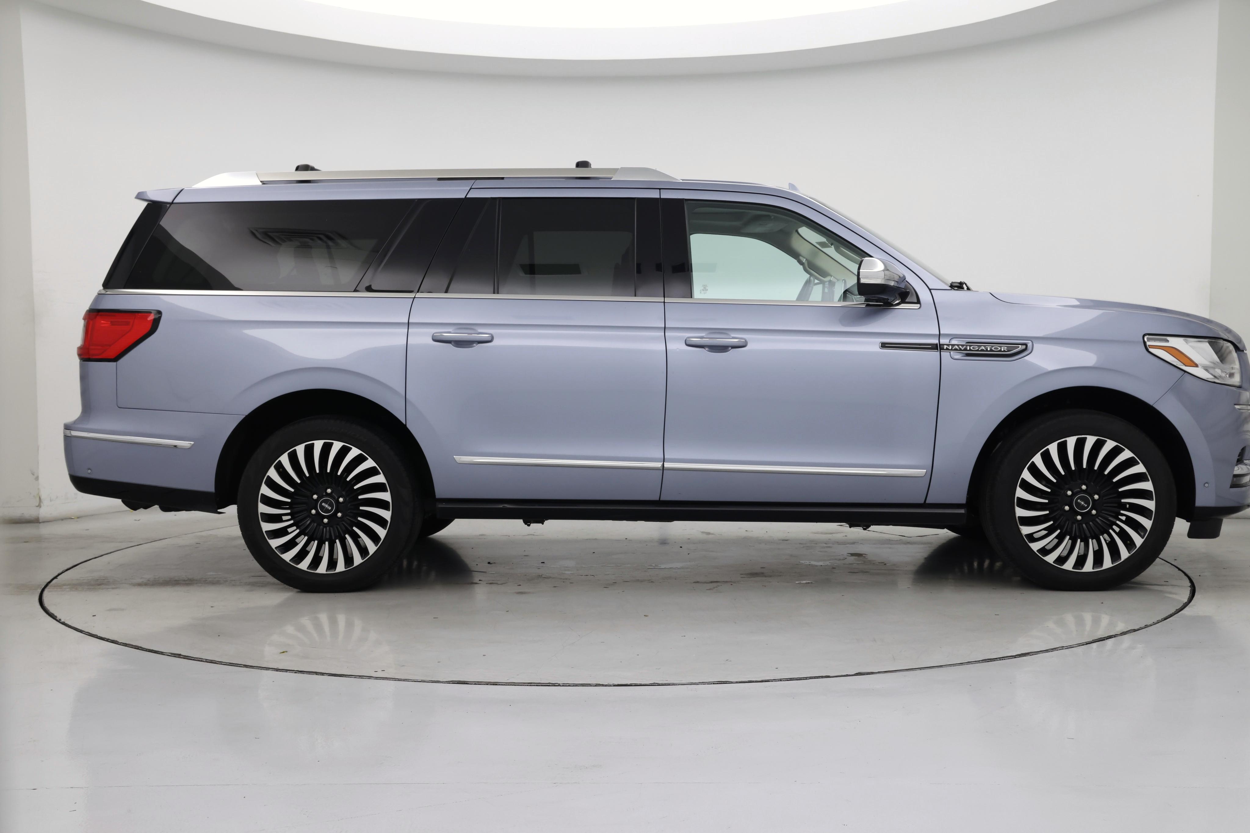 Thumbnail: 2020 Lincoln Navigator L - 7