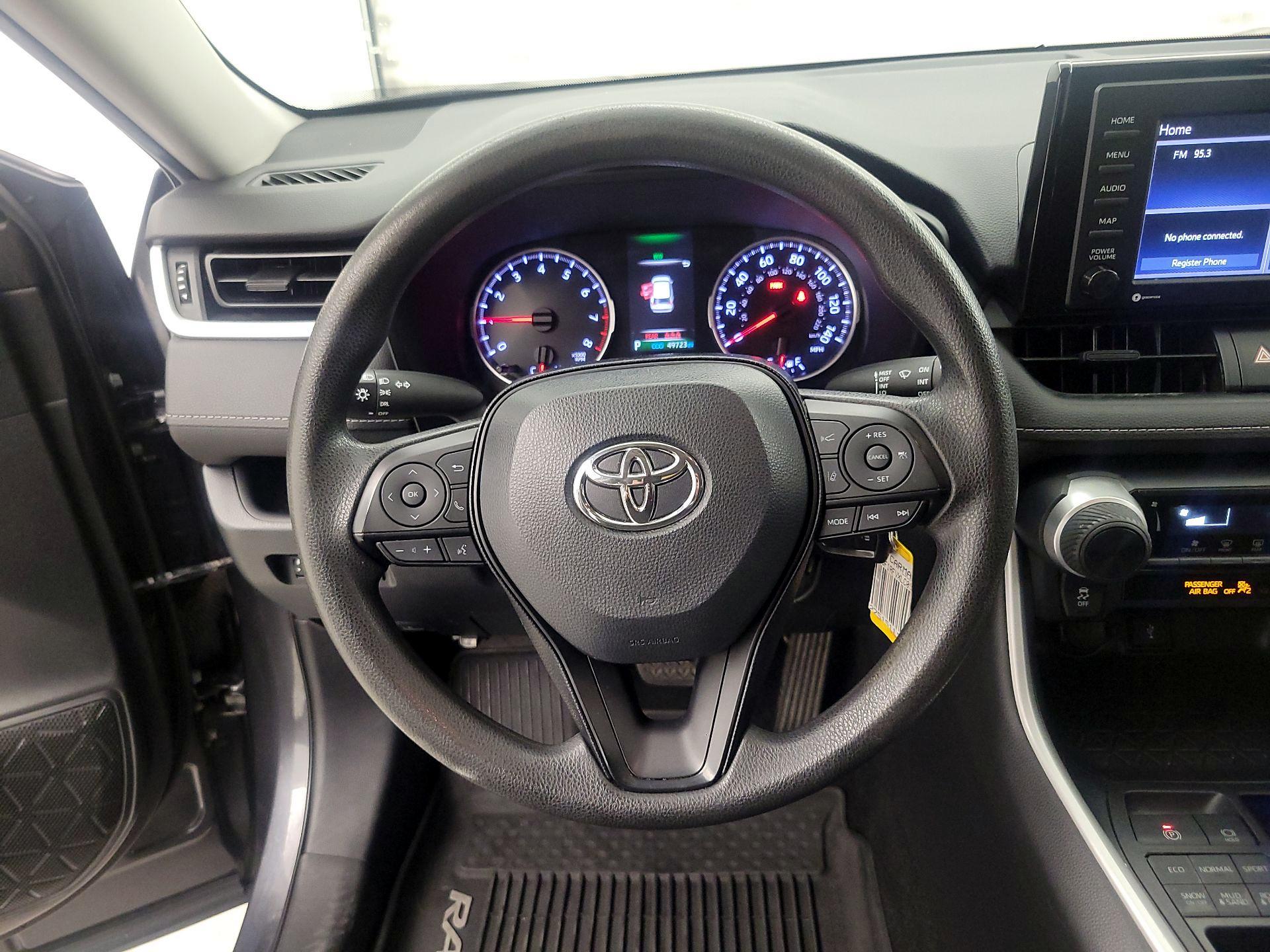 Thumbnail: 2020 Toyota RAV4 - 10