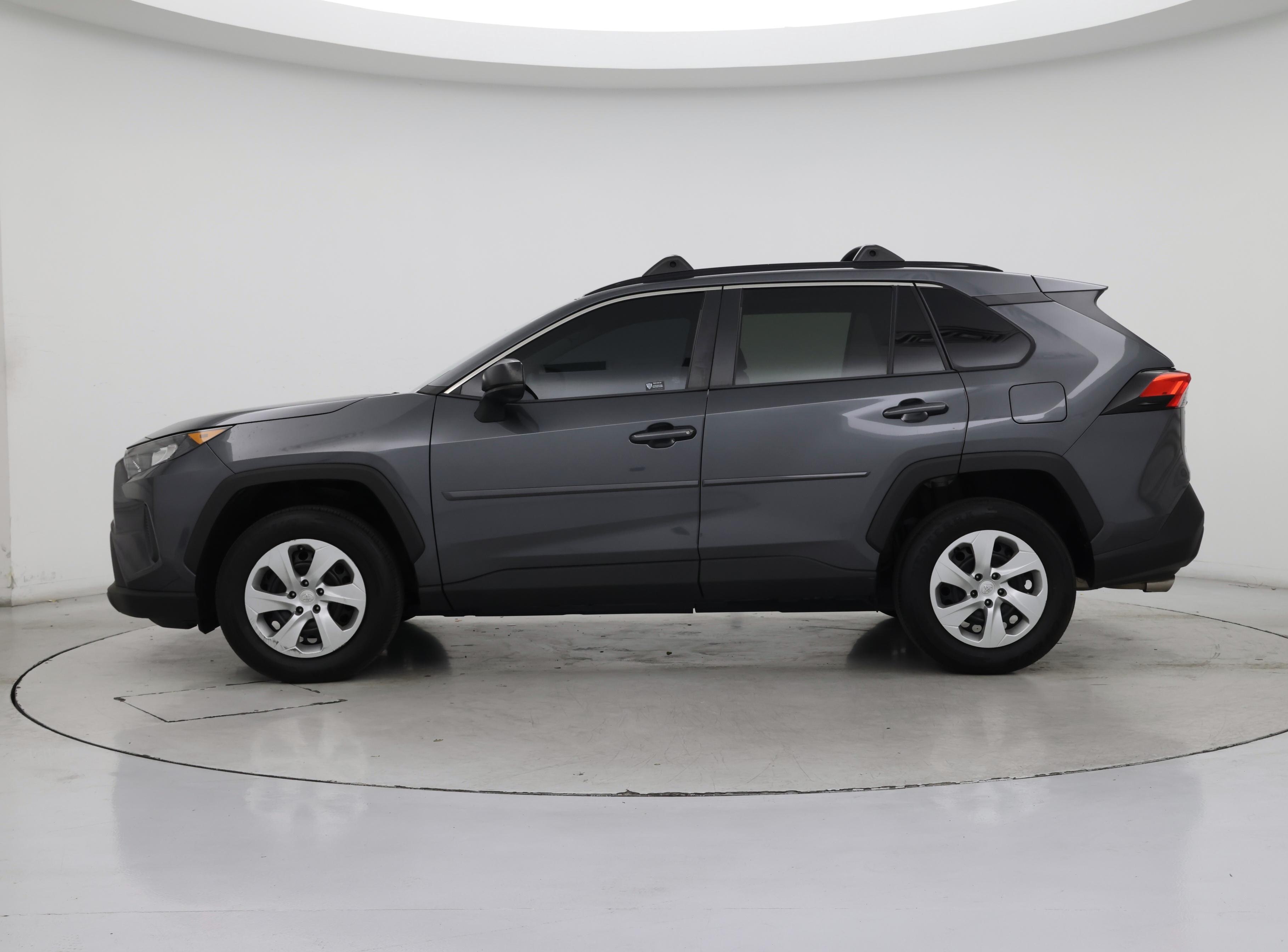 Thumbnail: 2020 Toyota RAV4 - 3