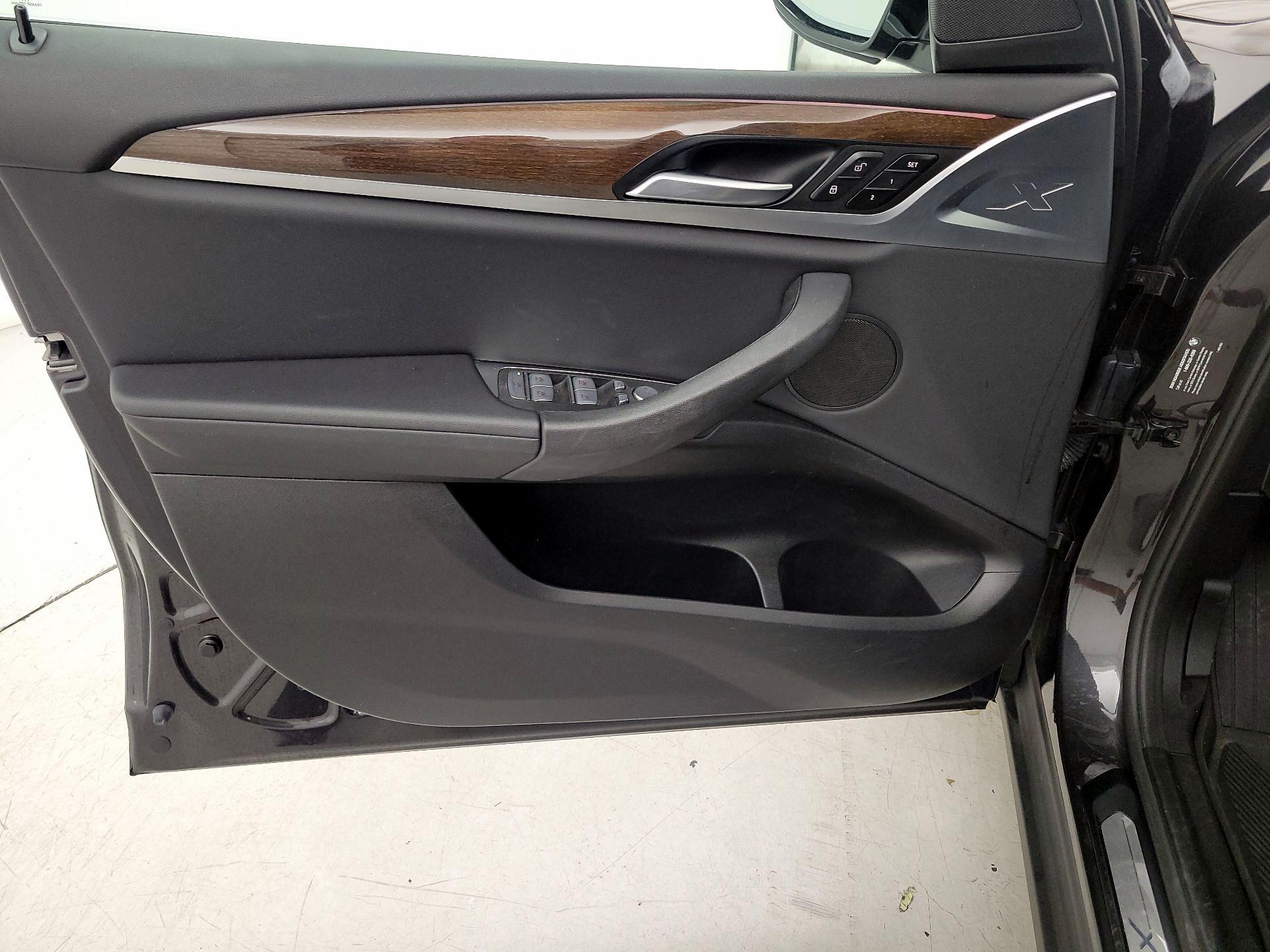 Thumbnail: 2021 BMW X3 - 12