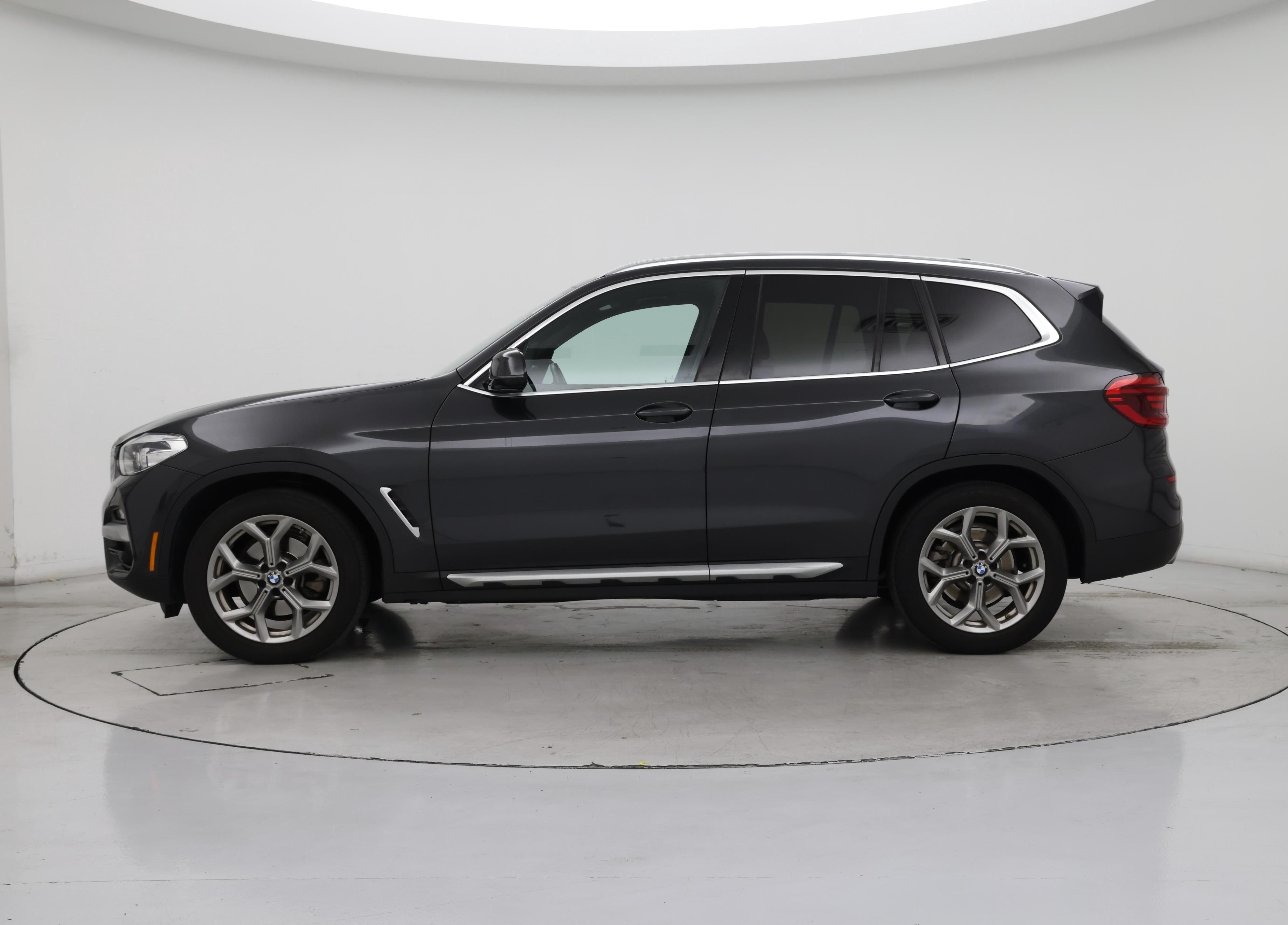 Thumbnail: 2021 BMW X3 - 3