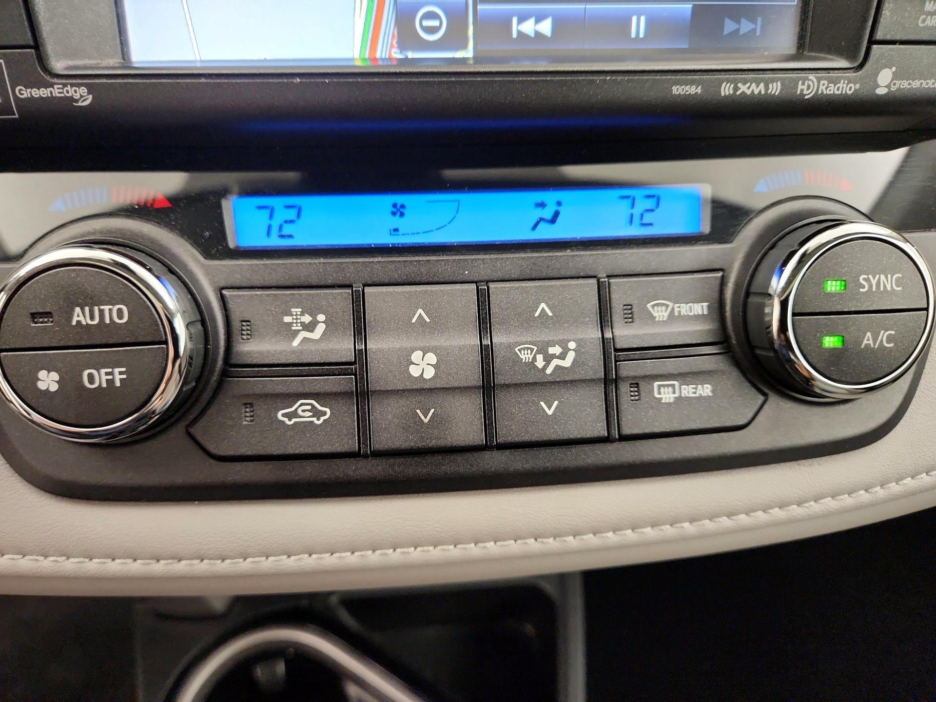Thumbnail: 2016 Toyota RAV4 - 17