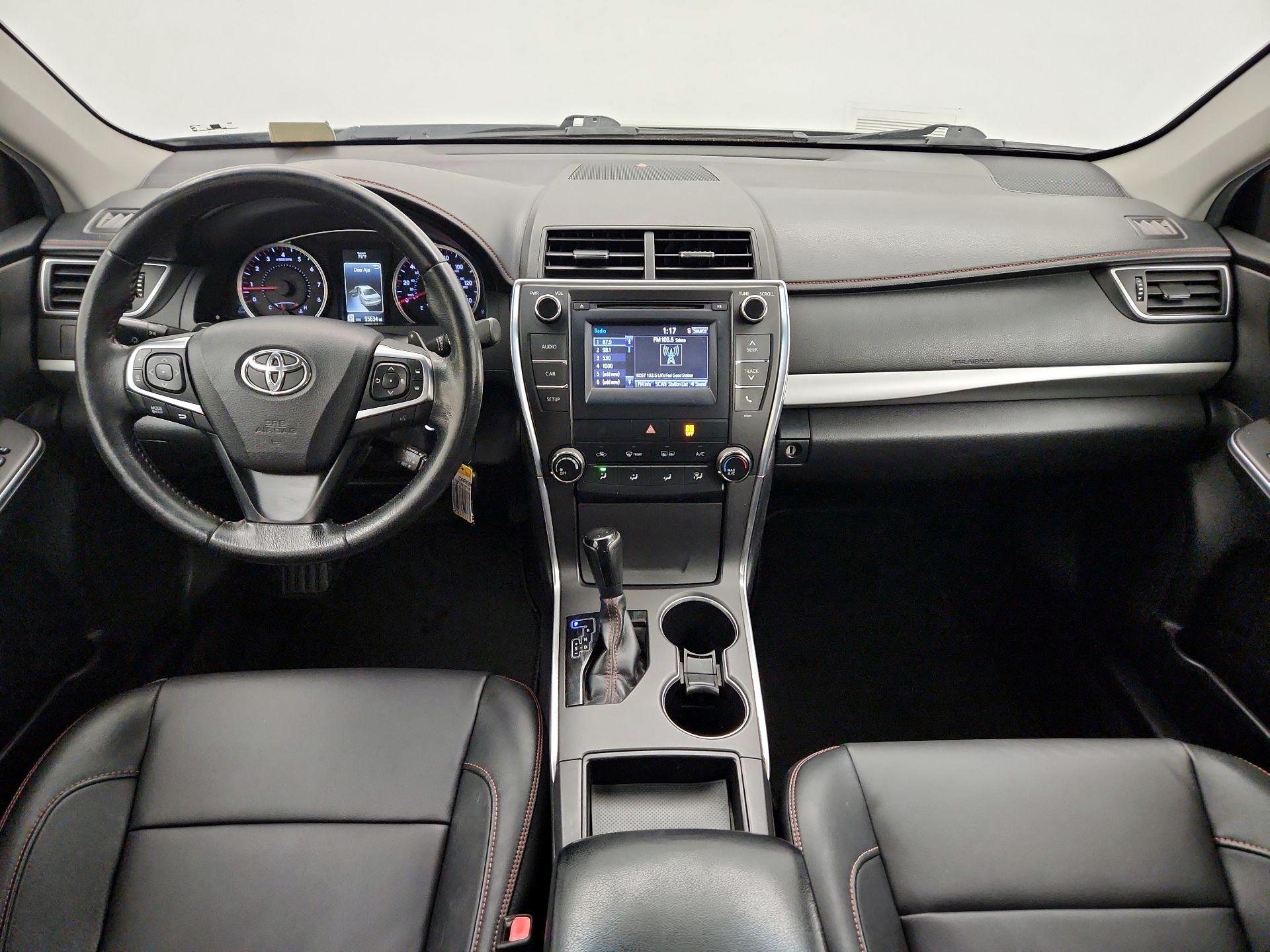 Thumbnail: 2015 Toyota Camry - 9