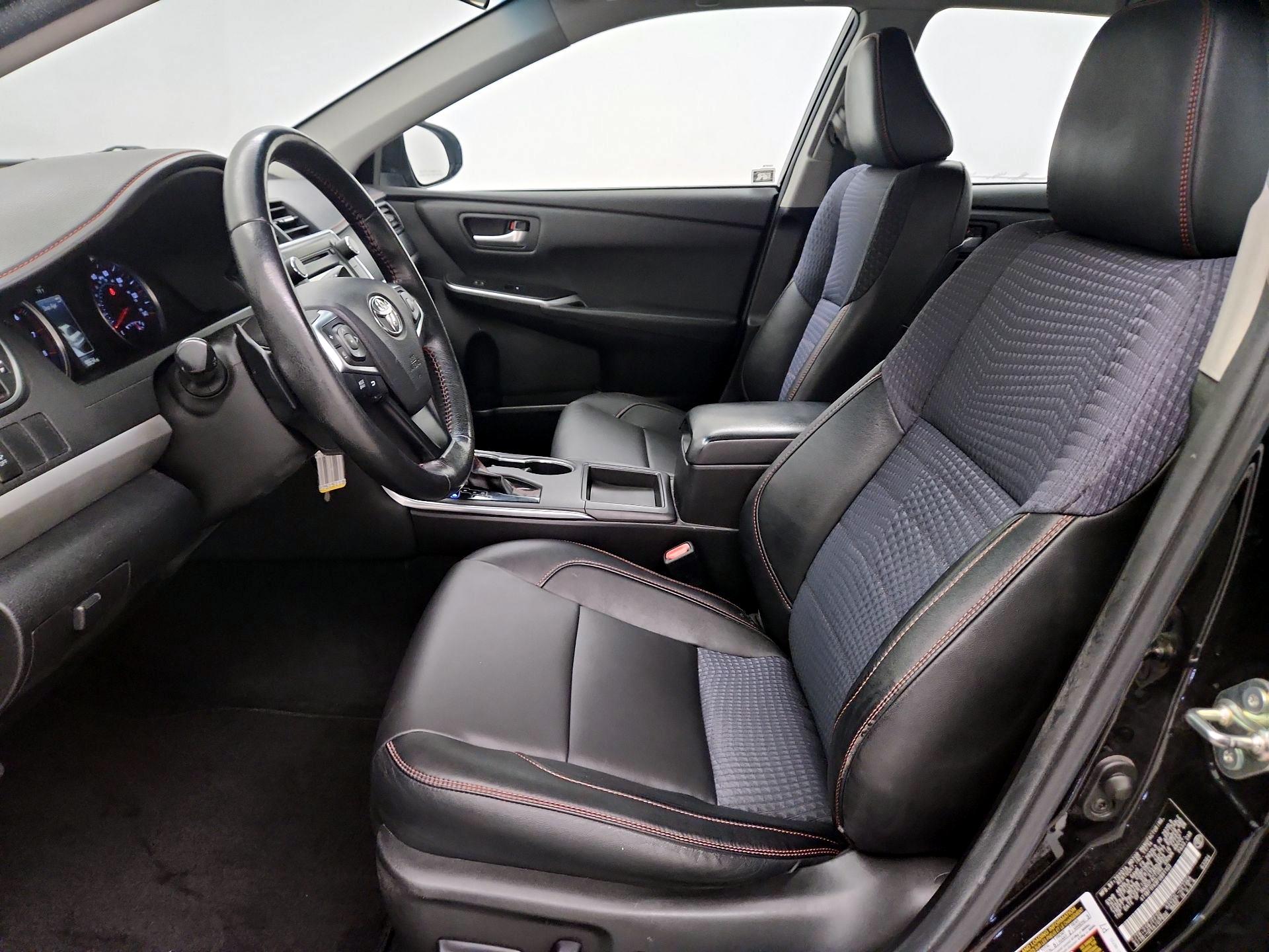Thumbnail: 2015 Toyota Camry - 11