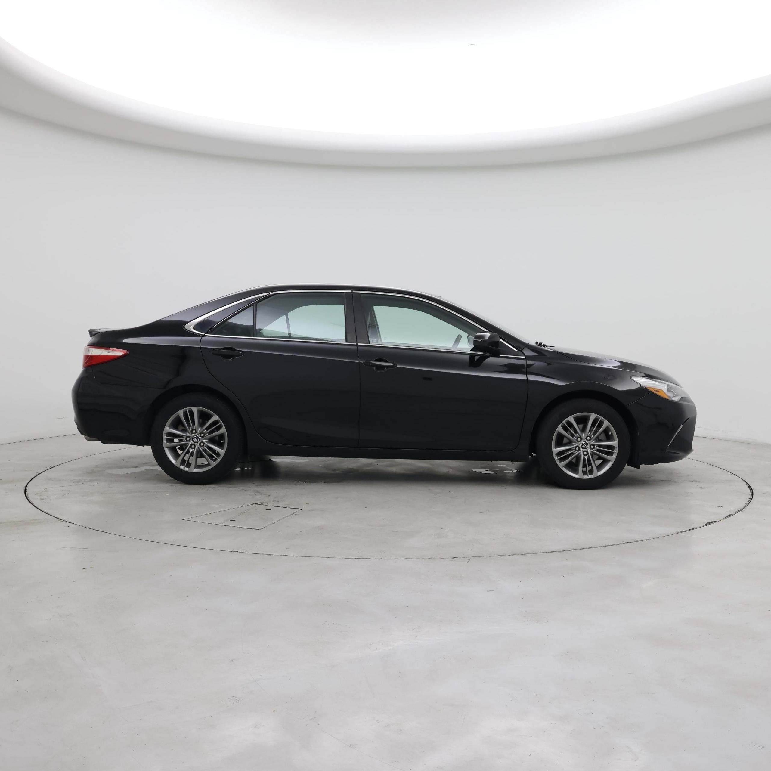 Thumbnail: 2015 Toyota Camry - 7