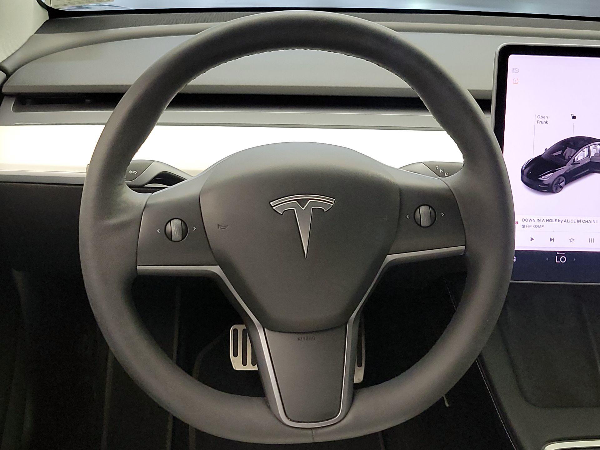 Thumbnail: 2021 Tesla Model 3 - 10