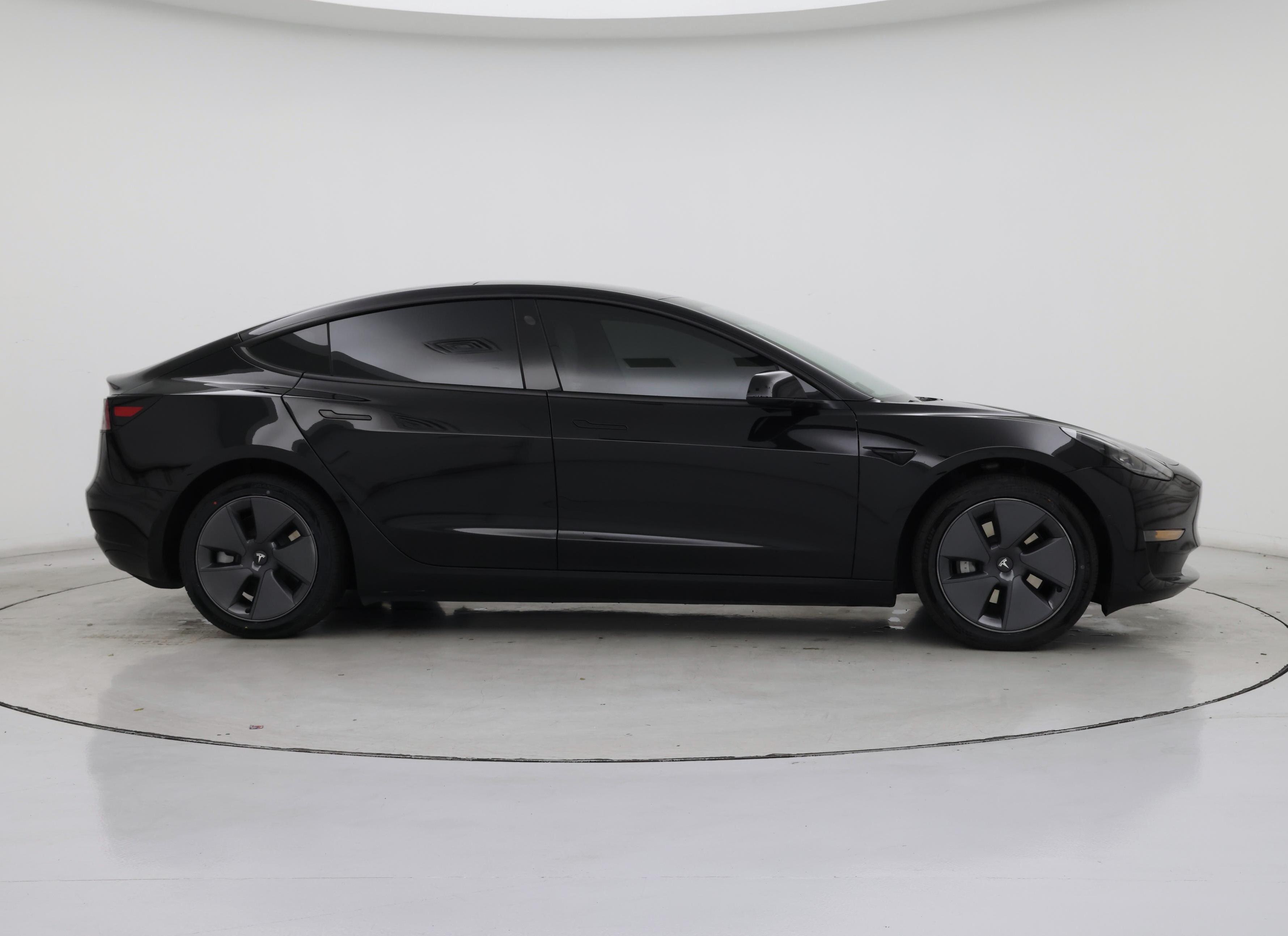 Thumbnail: 2021 Tesla Model 3 - 7